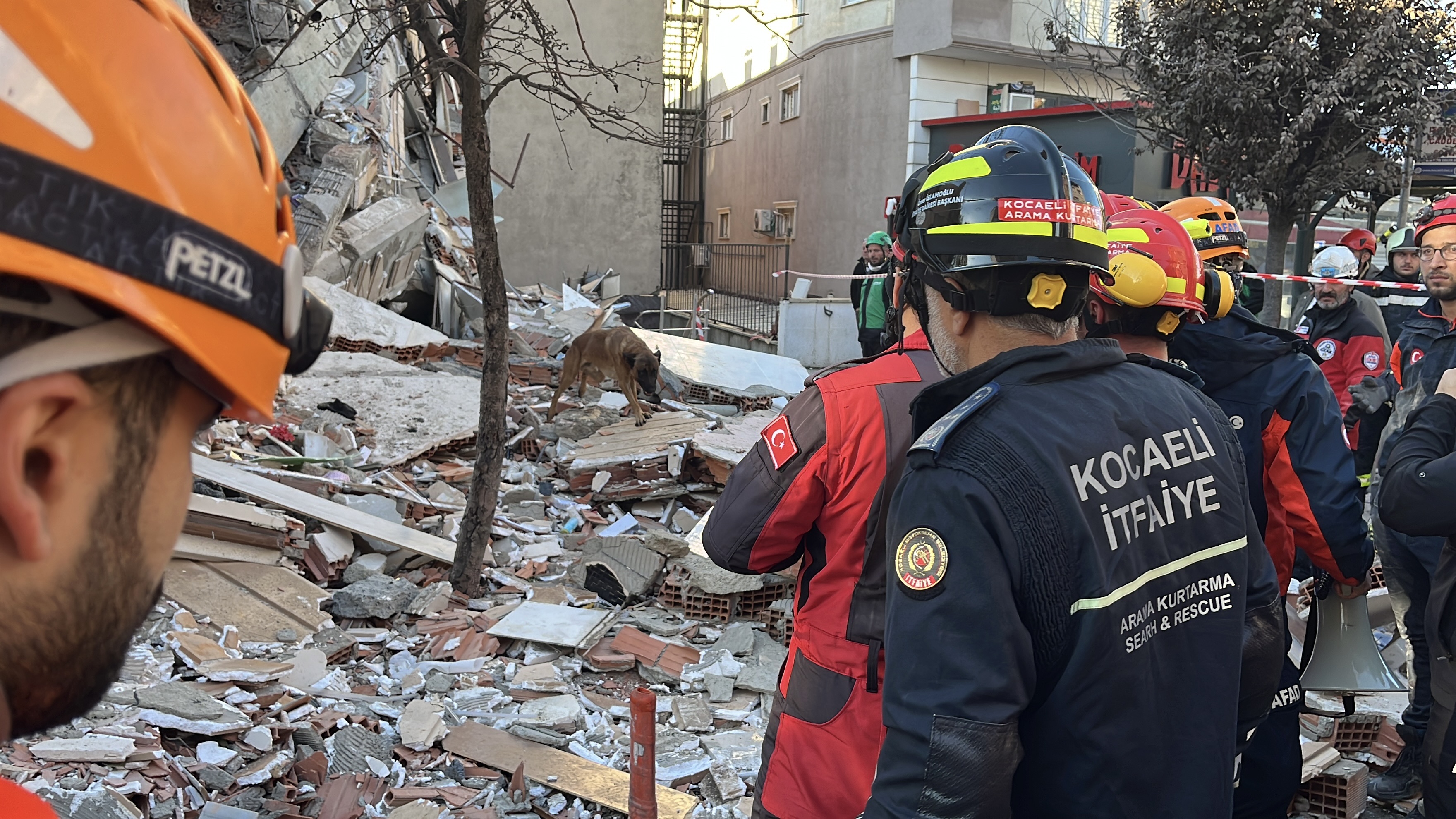 G E B Z E D E B I N A C O K T U K U R T A R M A C A L I S M A S I 987656 293212