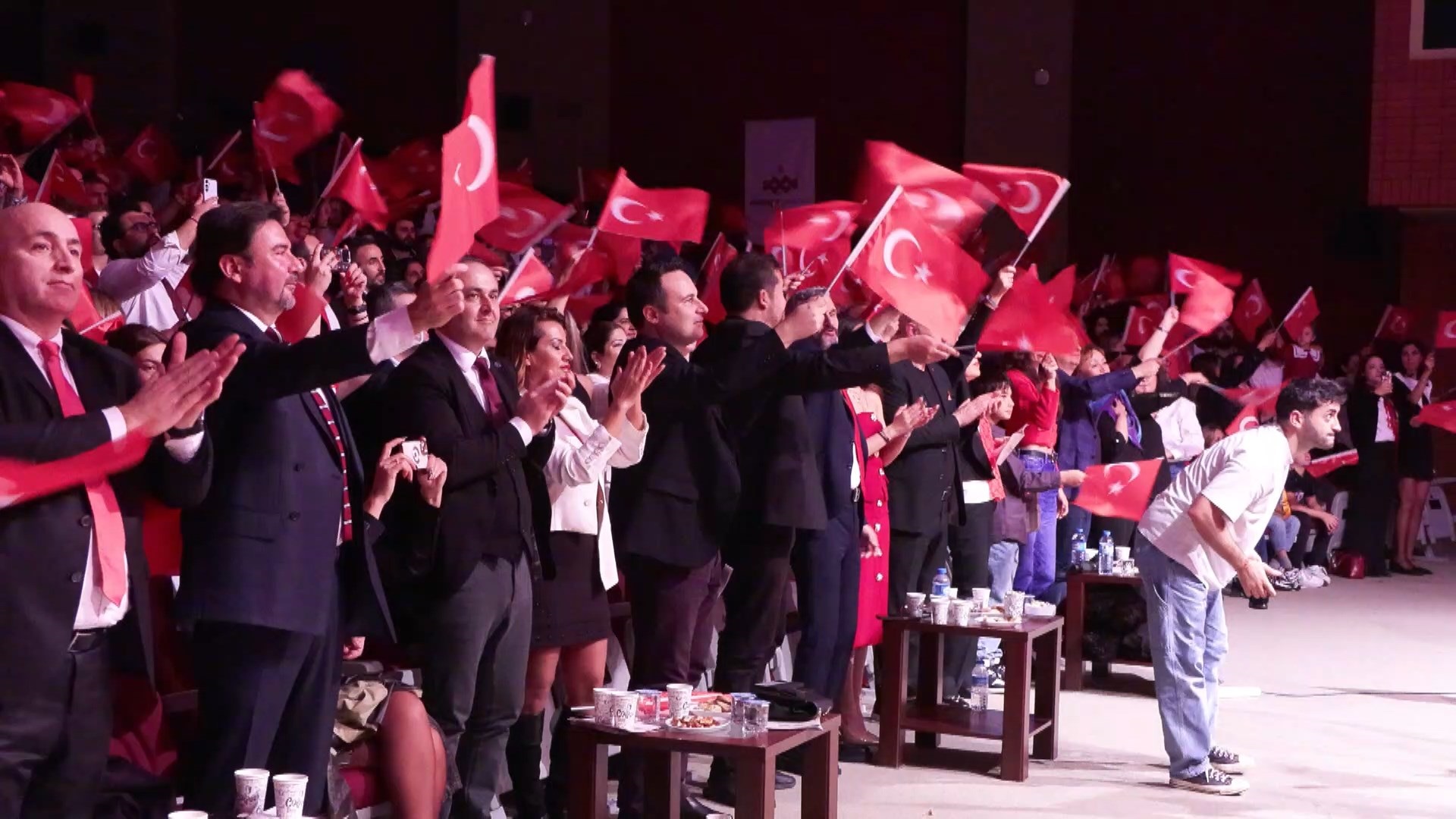 O G R E N C I L E R Y A P A Y Z E K A Y L A A T A T U R K’ U N H A Y A 987845 293236