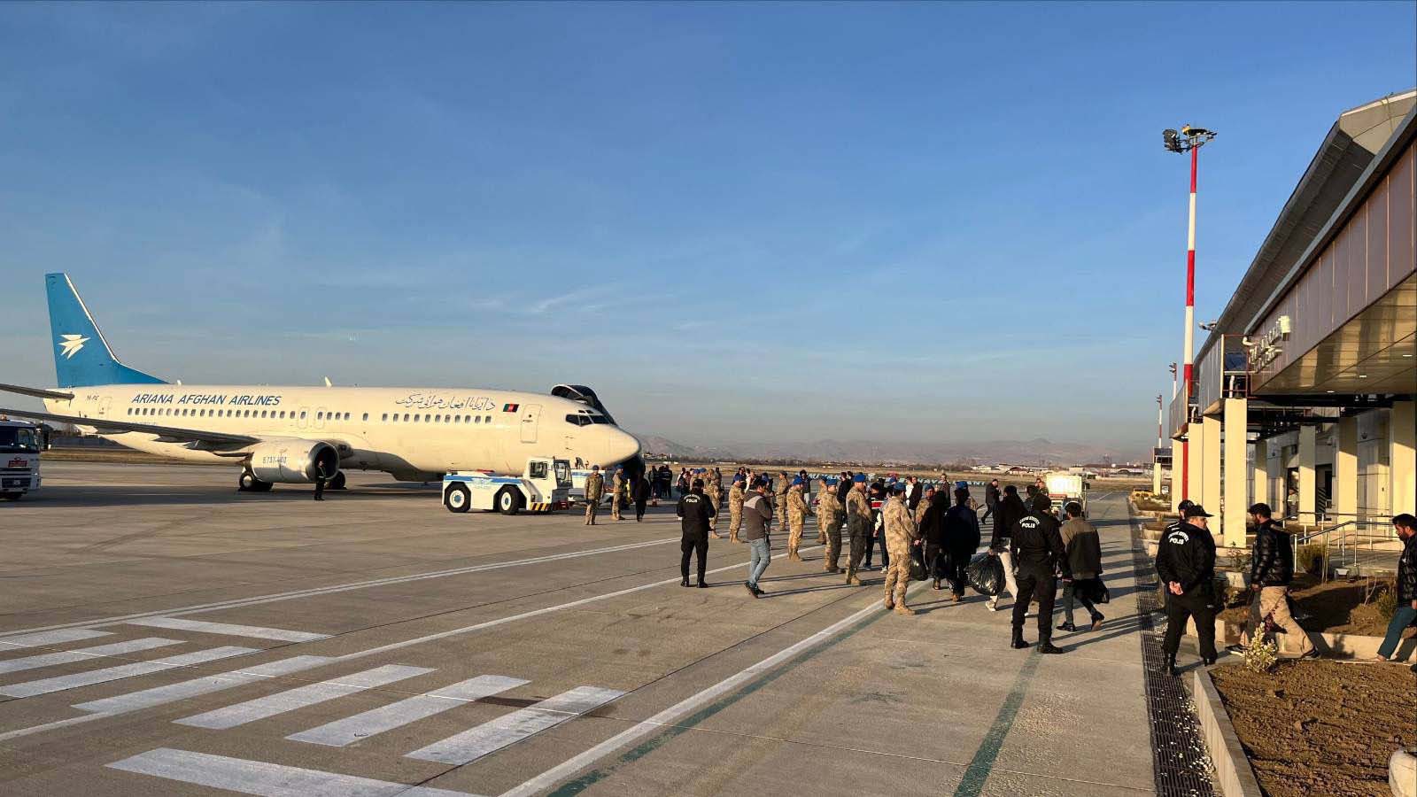 A F G A N I S T A N U Y R U K L U 300 D U Z E N S I Z G O C M E N U 1028241 305091