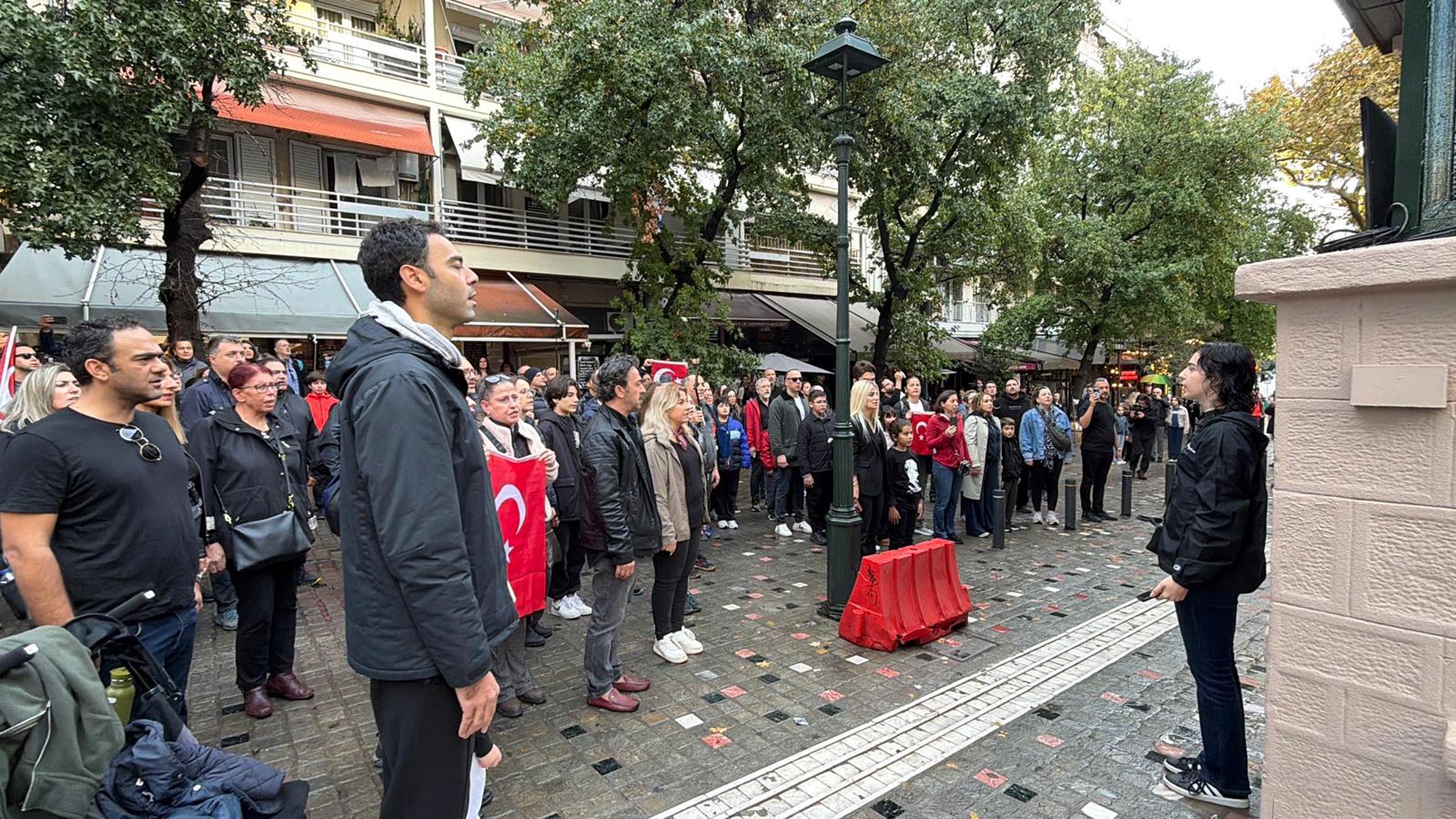 A T A T U R K S E L A N I K T E D O G D U G U E V D E A N I L D I 1008296 299112