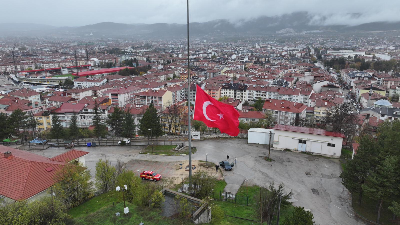 B O L U B E L E D I Y E S I O N U N D E K I T U R K B A Y R A K L A R I 1012225 300294