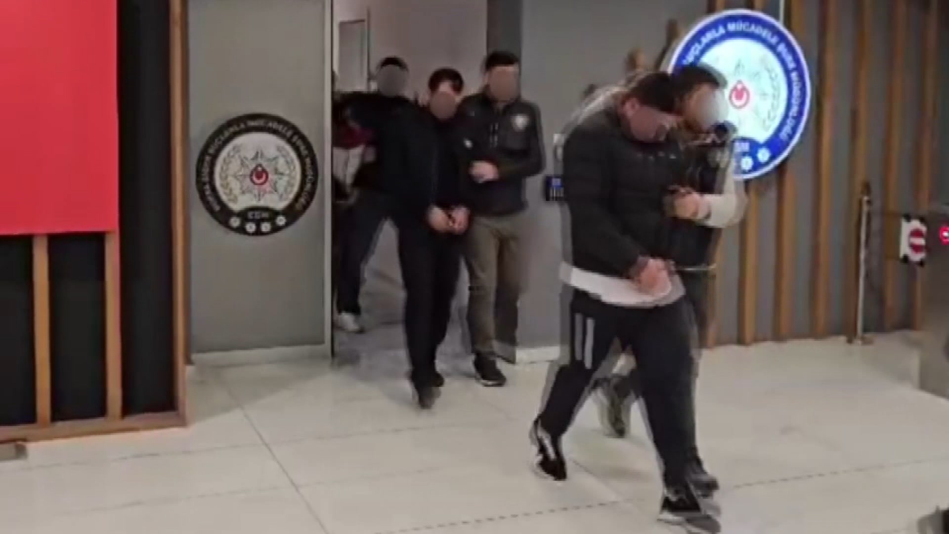 B U R S A D A Y A S A D I S I B A H I S O P E R A S Y O N U N D A 7 1027593 304927