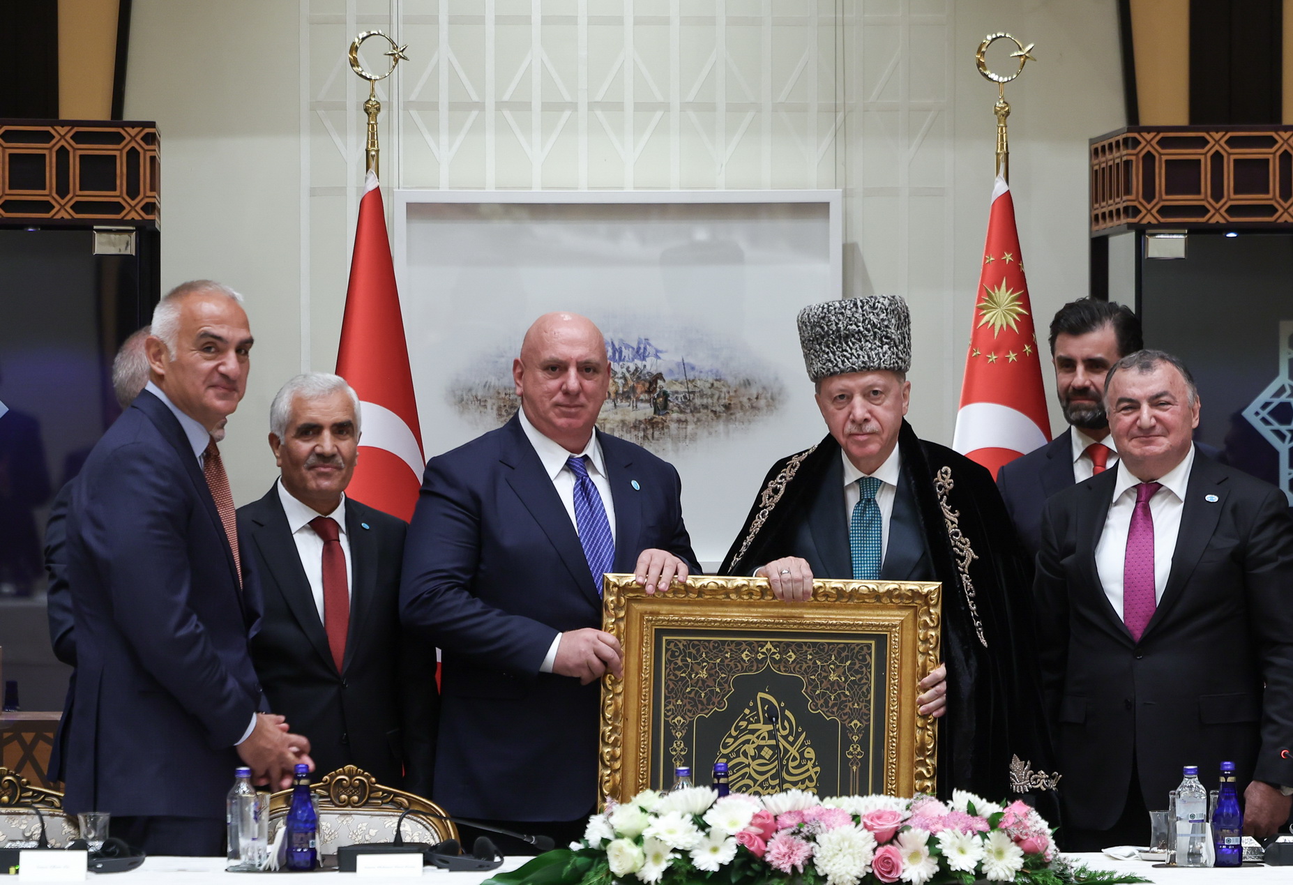 C U M H U R B A S K A N I E R D O G A N D U N Y A A H I S K A T U R K 1012066 300218