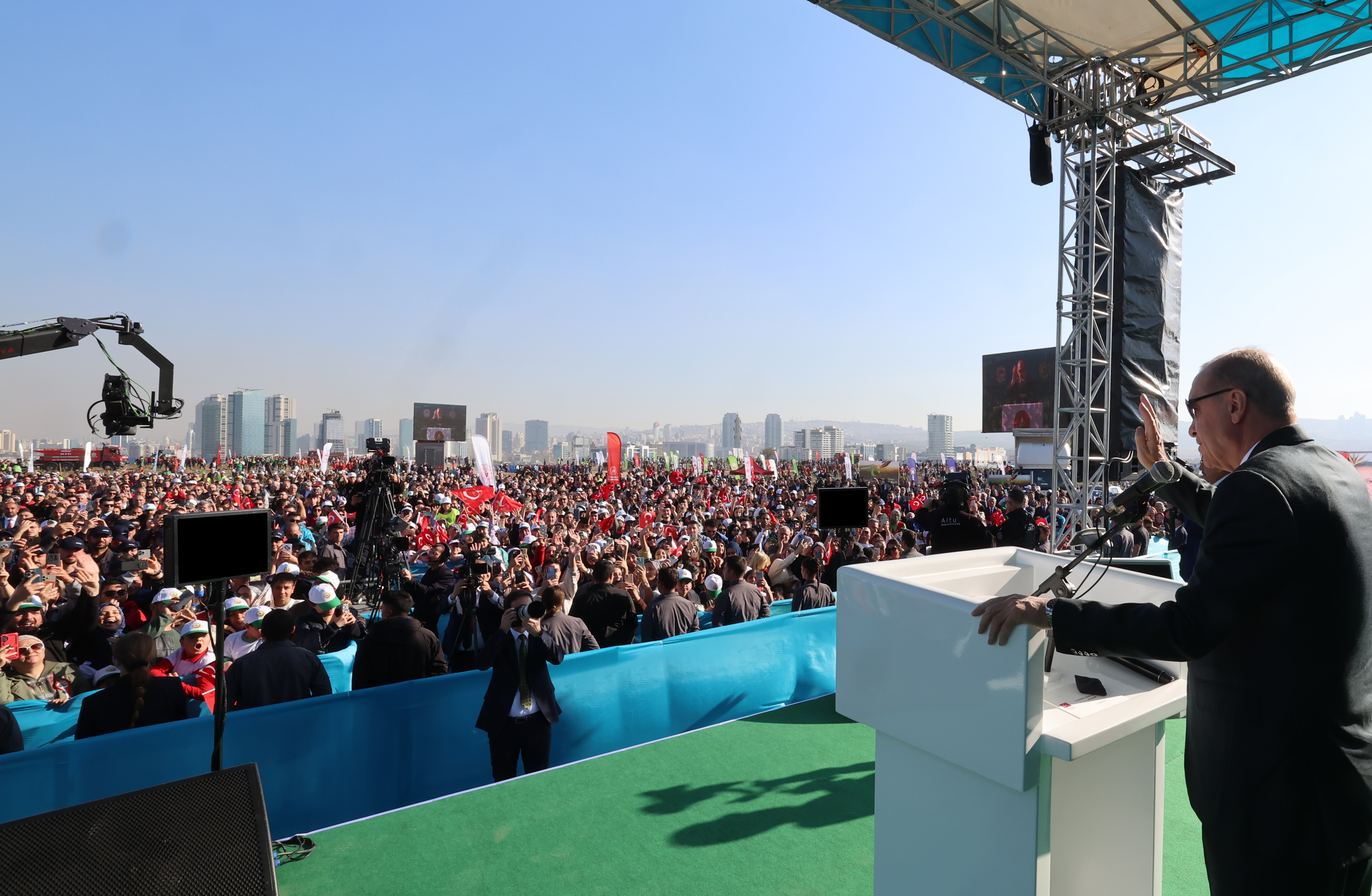 C U M H U R B A S K A N I E R D O G A N S O N 23 Y I L D A O R M A 1010884 299816