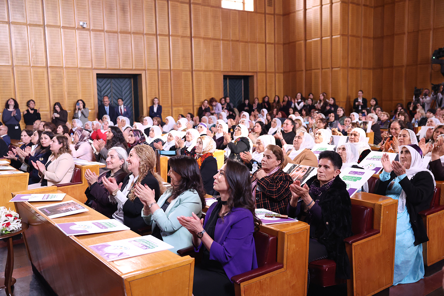 D E M P A R T I L I H A T I M O G U L L A R I T U R K I Y E N I N 1032595 306394