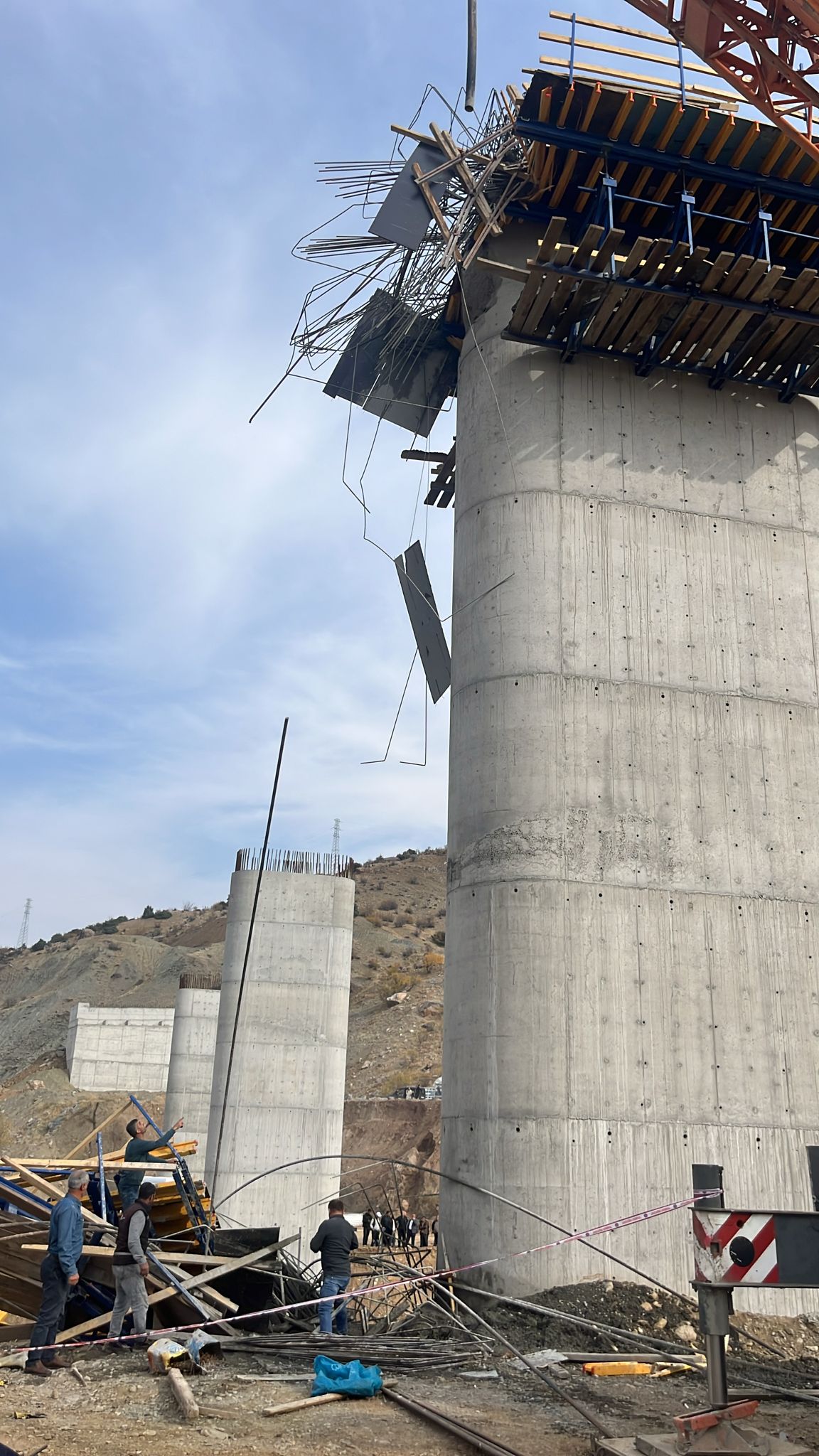 D I Y A R B A K I R D A V I Y A D U K I N S A A T I N D A I S K E L E 1010333 299691