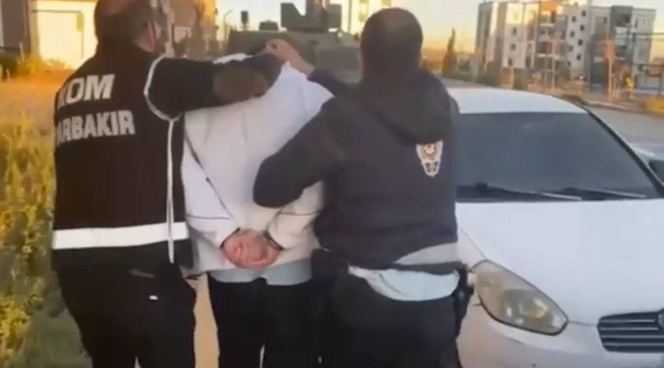 D I Y A R B A K I R M E R K E Z L I 3 I L D E O R G A N I Z E S U C 1011864 300168