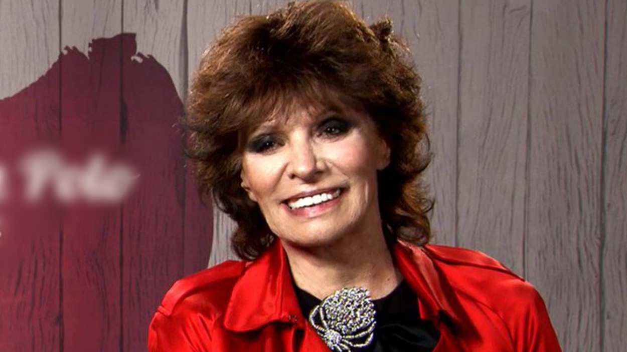 Encarnita Polo First Dates