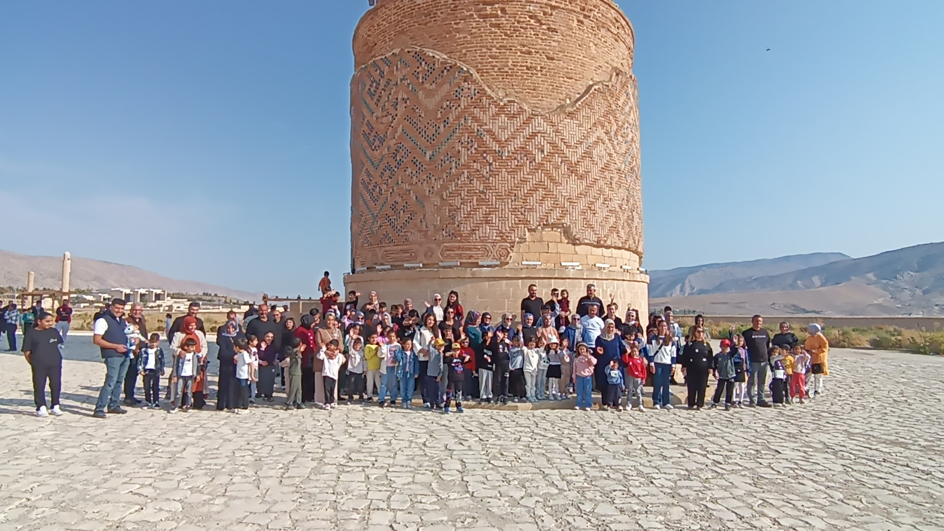 H A S A N K E Y F T E 552 Y I L L I K Z E Y N E L B E Y T U R B E 1009909 299573