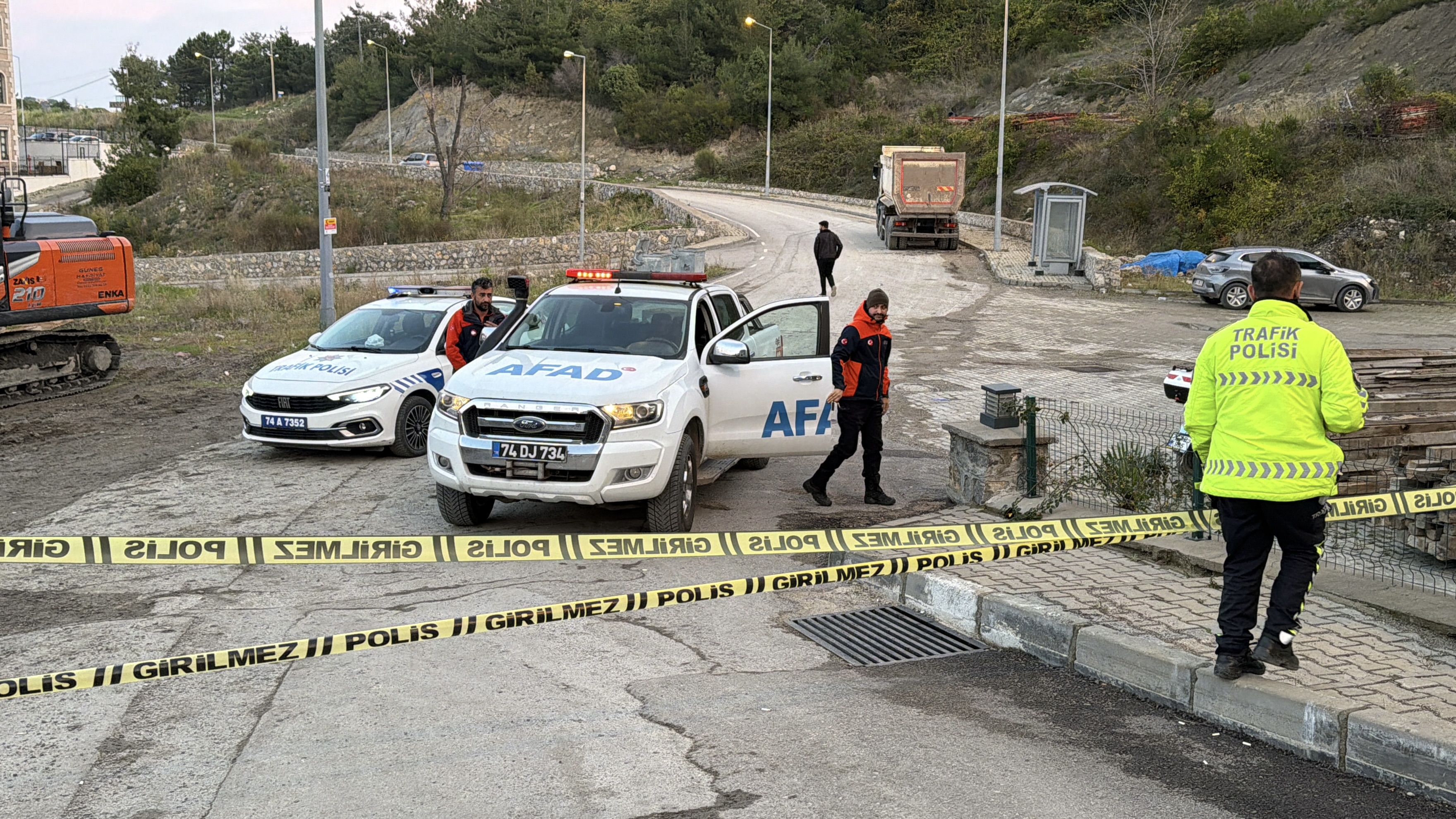 I N S A A T A L A N I N D A T O P R A K K A Y M A S I 70 K I S I 1033577 306719