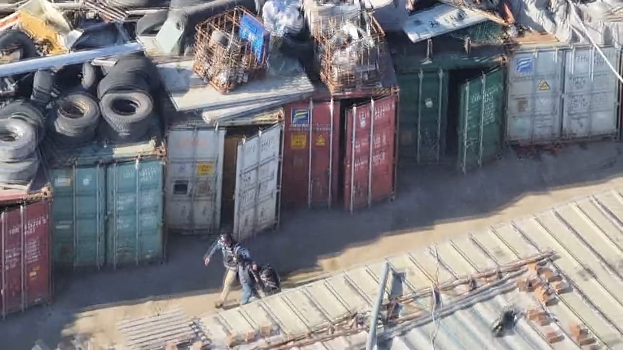 I S T A N B U L B E Y L I K D U Z U N D E T I R P A R K I N D A K I 1037388 307878