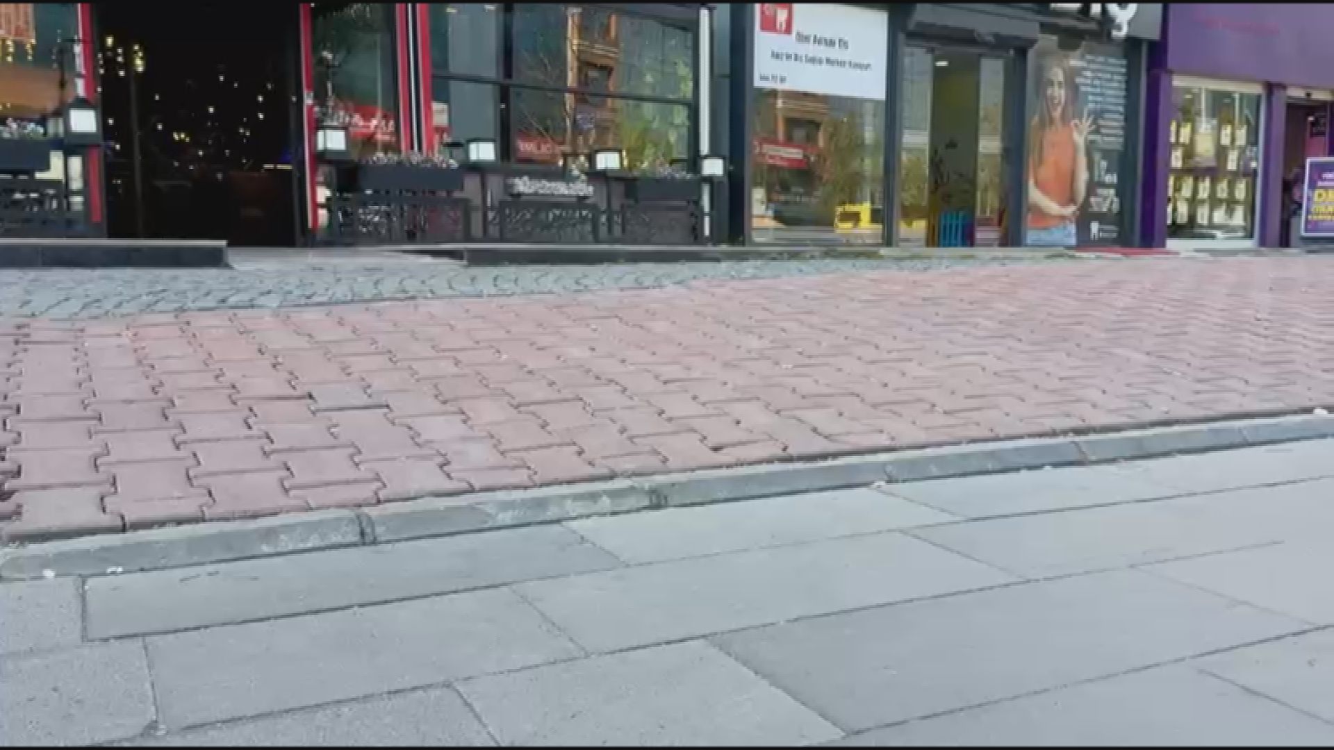 I S T A N B U L E S E N Y U R T T A K A L D I R I M D A E L B O M 1037579 307932