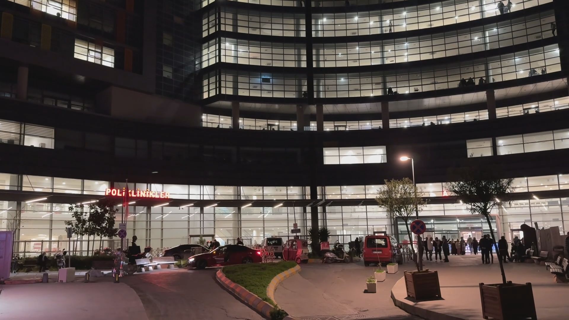 I S T A N B U L F A T I H’ T E G I D A Z E H I R L E N M E S I S U 1019960 302624