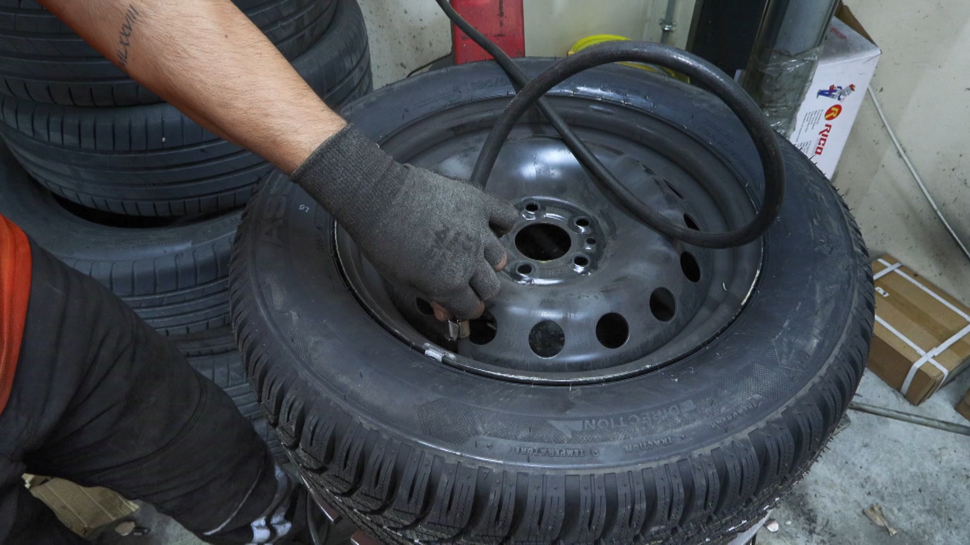 I S T A N B U L L A S T I K C I L E R D E K I S L A S T I G I Y O 1016724 301642