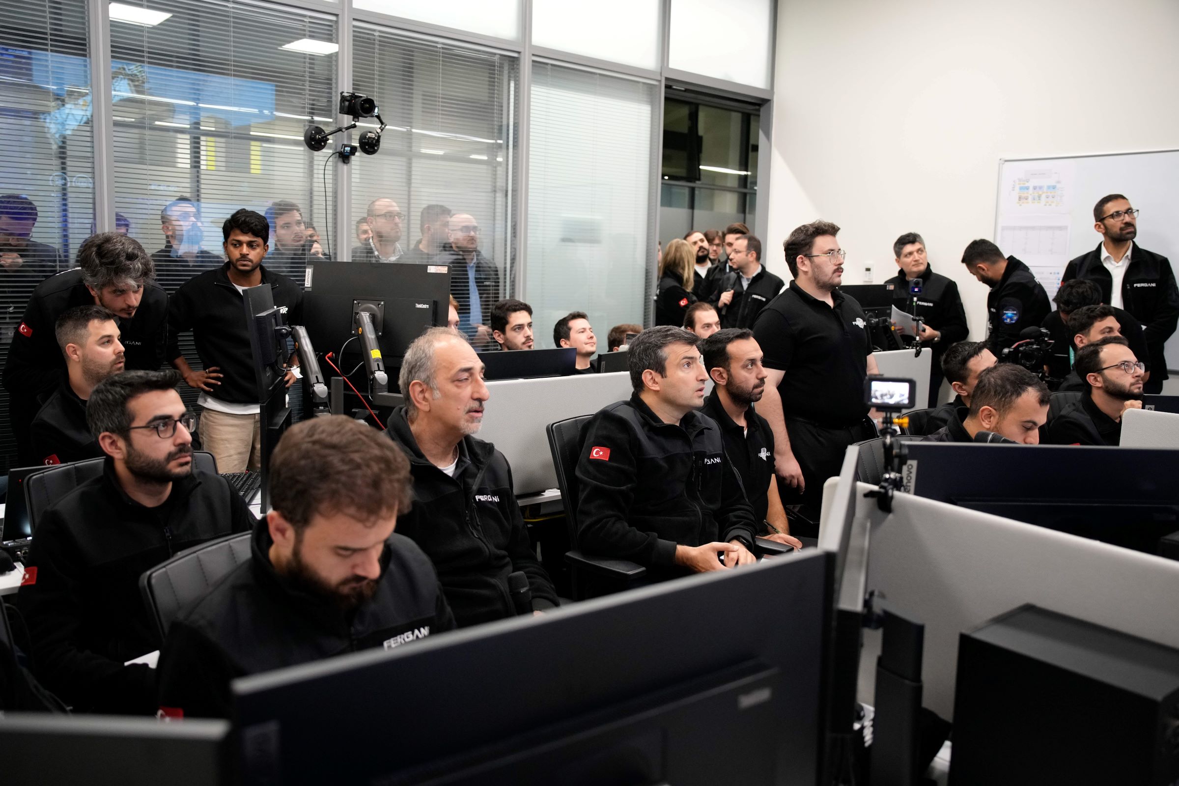 I S T A N B U L M I L L I U Y D U ‘ F E R G A N I F G N 100 D 996344 295570