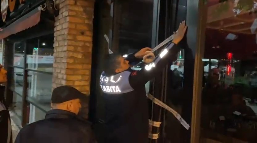 I S T A N B U L S I S L I D E 25 K I S I Z E H I R L E N M E S U 1027013 304741