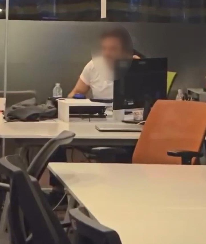 I S T A N B U L T V B I N A S I N A S I L A H L A G I R D I O Z 1008530 299145