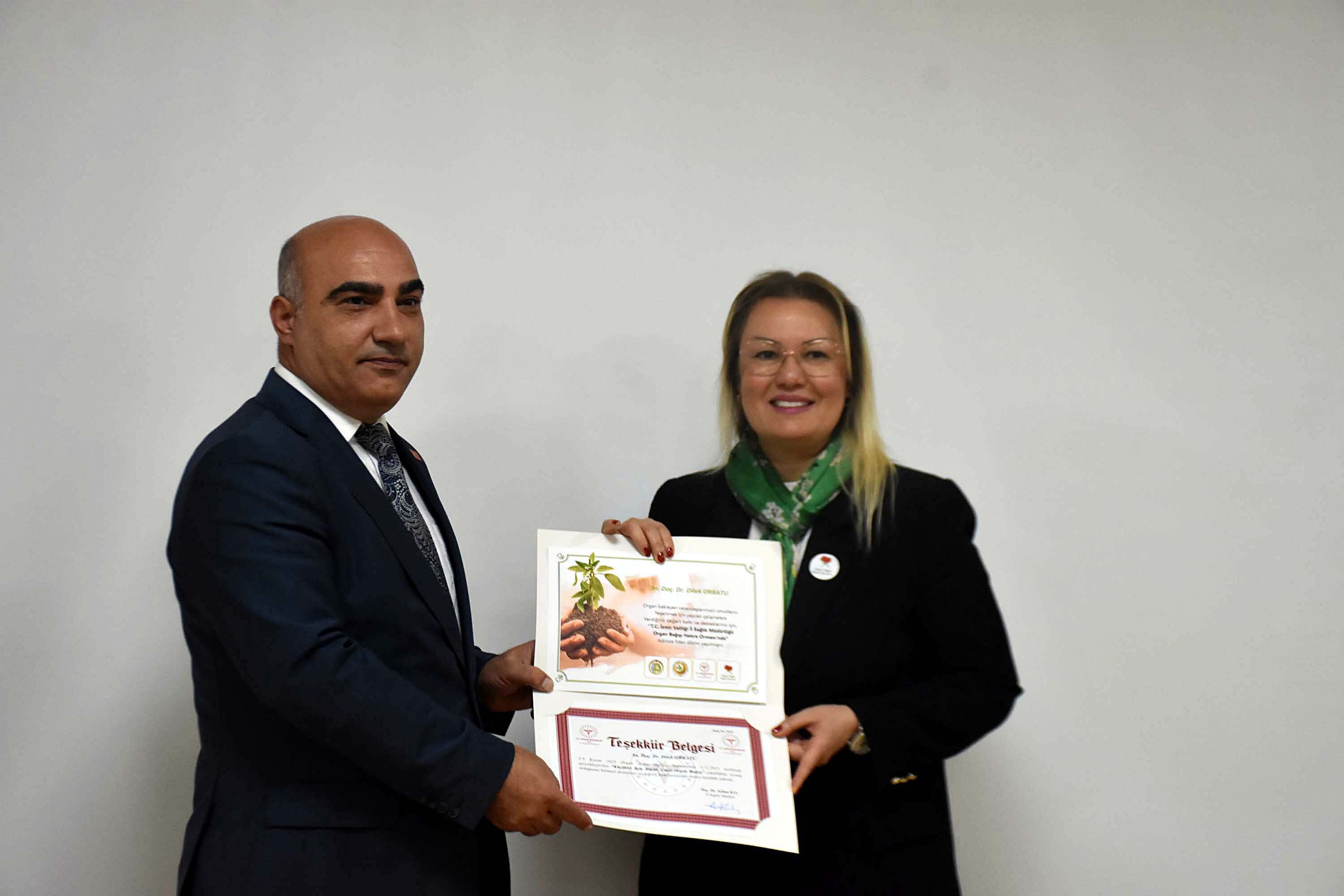 I Z M I R 102 B I N I N U Z E R I N D E O R G A N B A G I S I 996546 295629