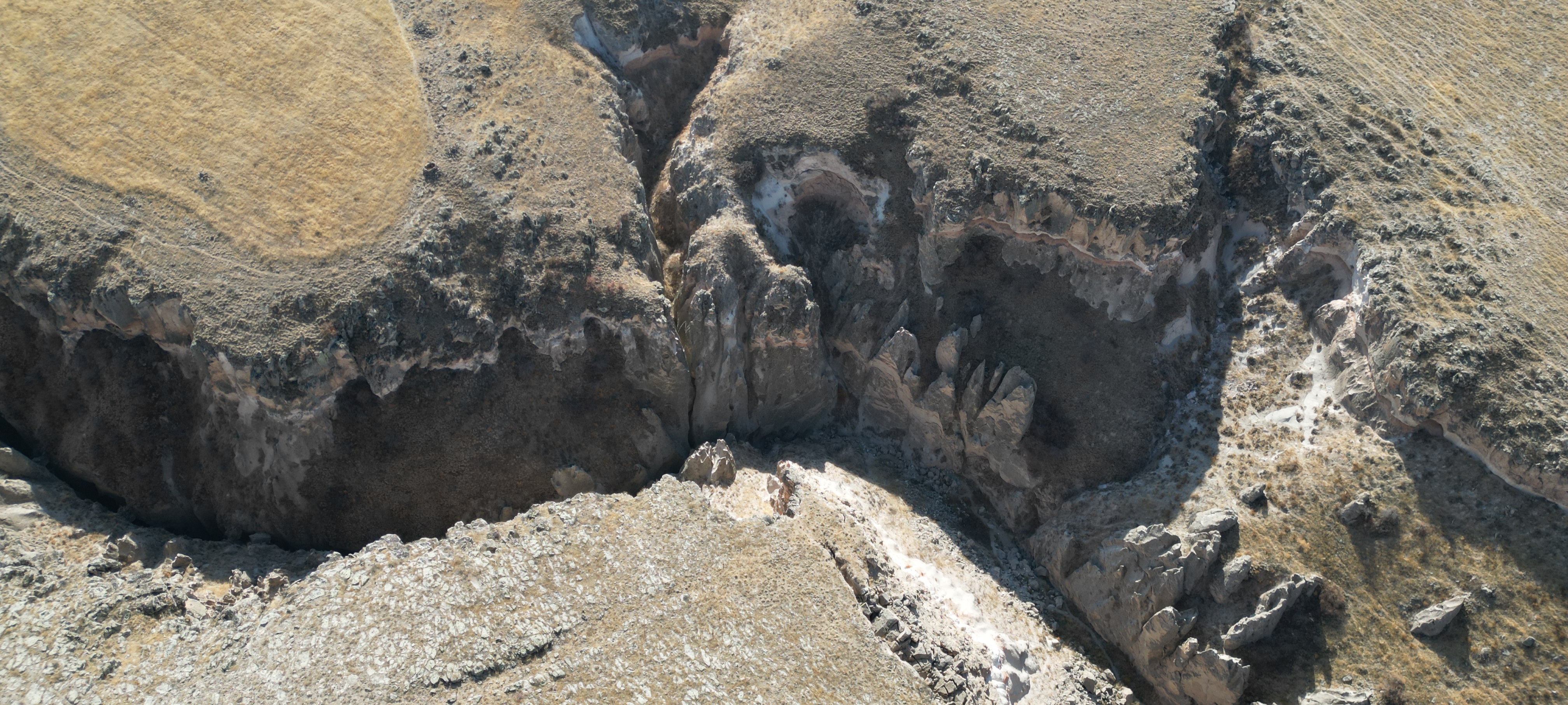 K A Y S E R I K A P A D O K Y A N I N G I R I S K A P I S I N D A K I 1008246 299090