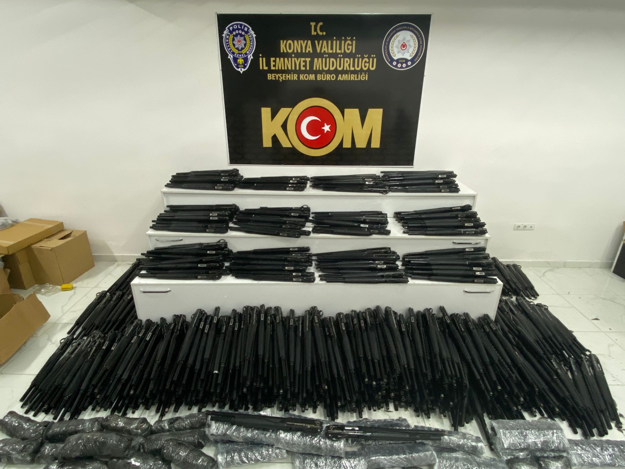 K O N Y A’ D A Y U Z L E R C E T U F E K V E T A B A N C A I L E S 997133 295797