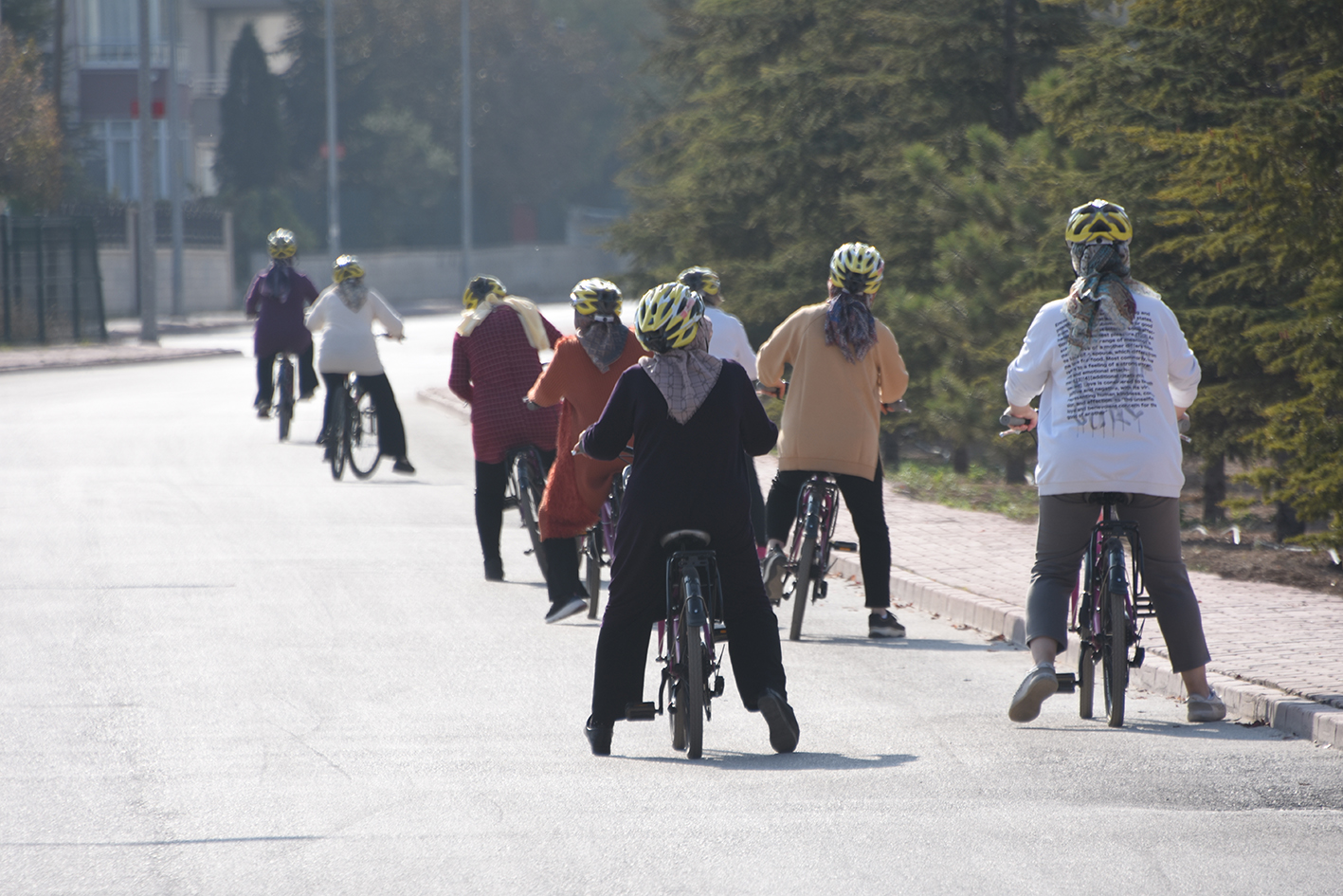 K O N Y A L I K A D I N L A R B I S I K L E T K U L L A N M A Y I O G 1024942 304144