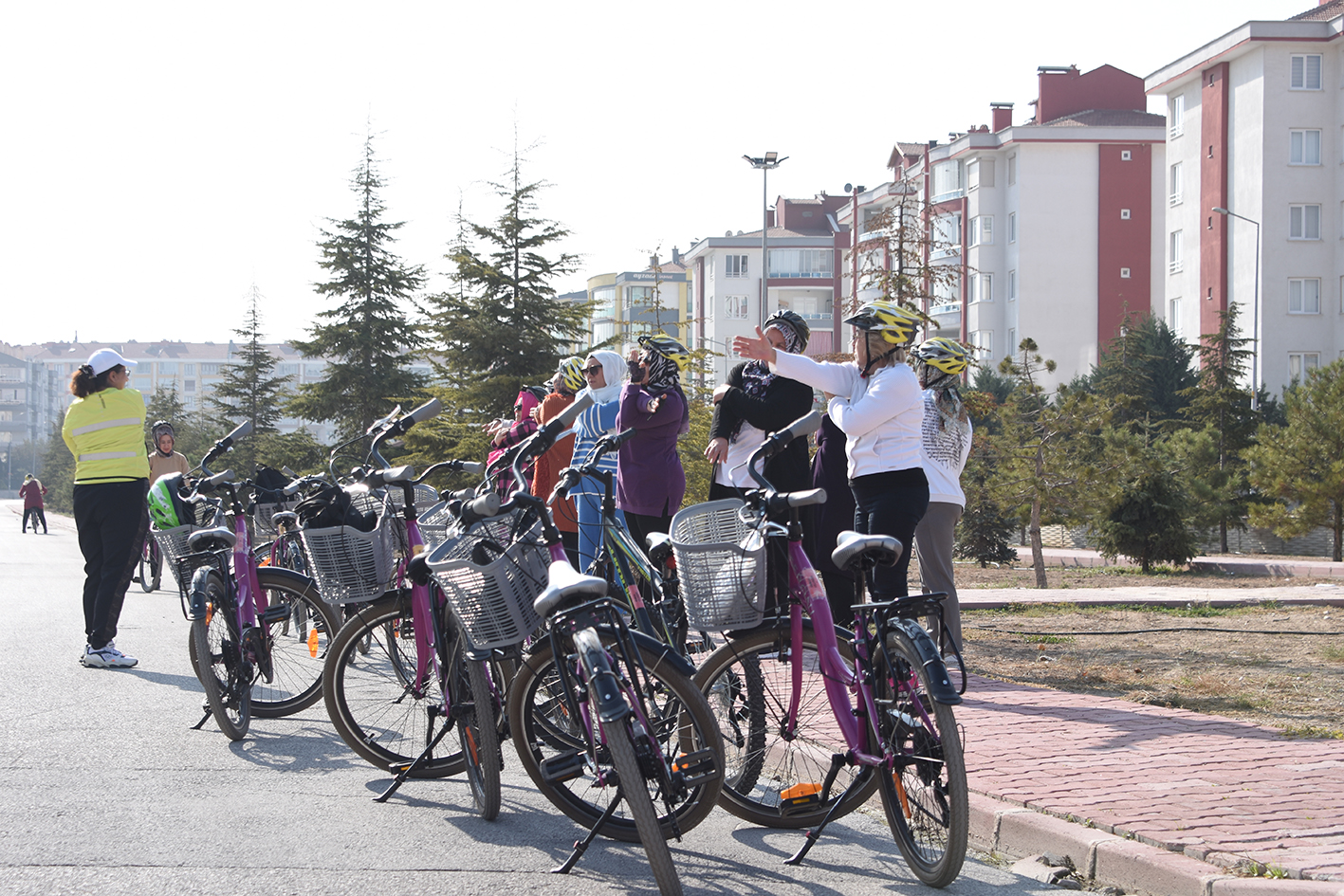 K O N Y A L I K A D I N L A R B I S I K L E T K U L L A N M A Y I O G 1024943 304144