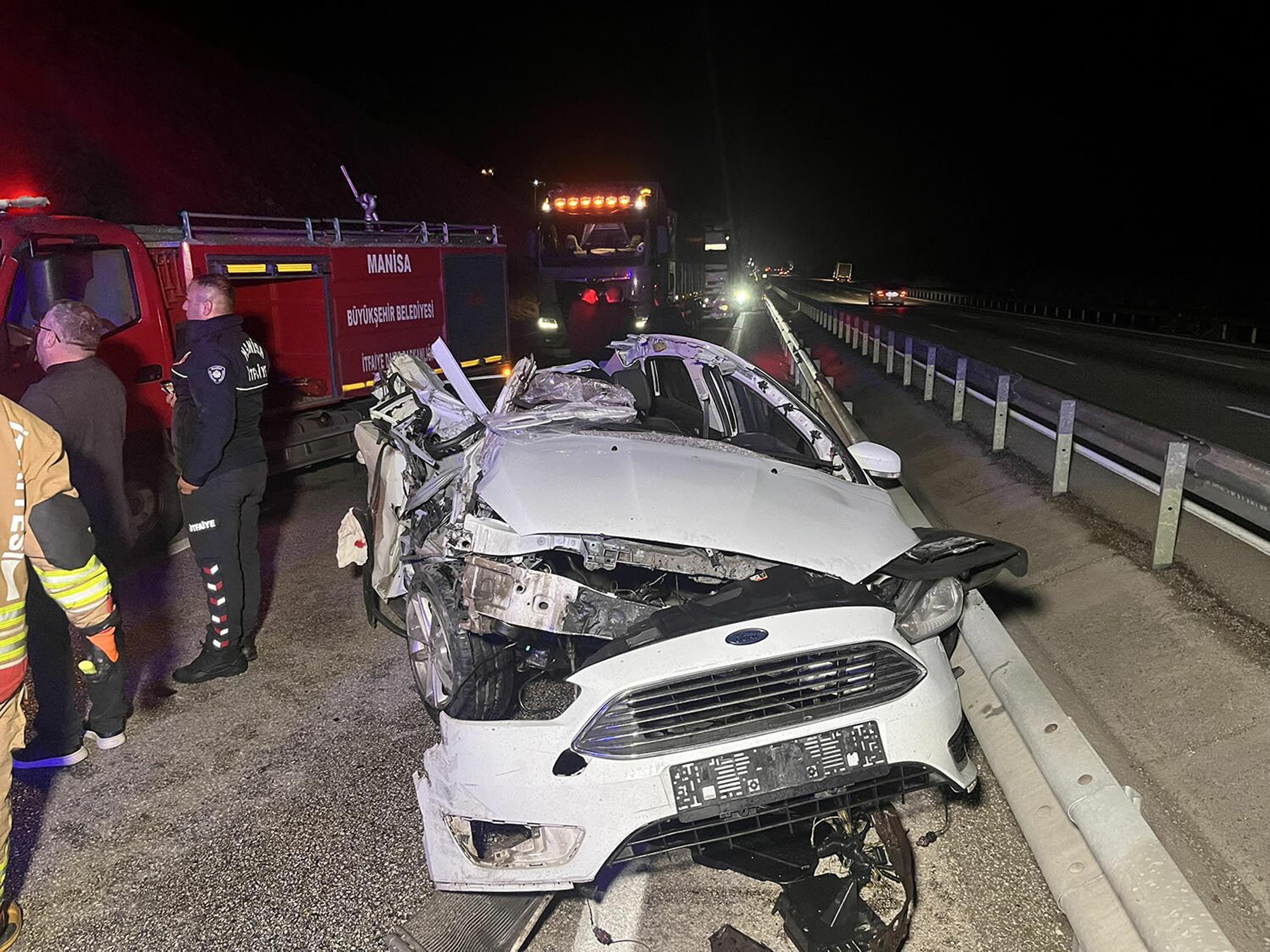 M A N I S A D A O T O M O B I L K A M Y O N A A R K A D A N C A R P T 1013023 300564