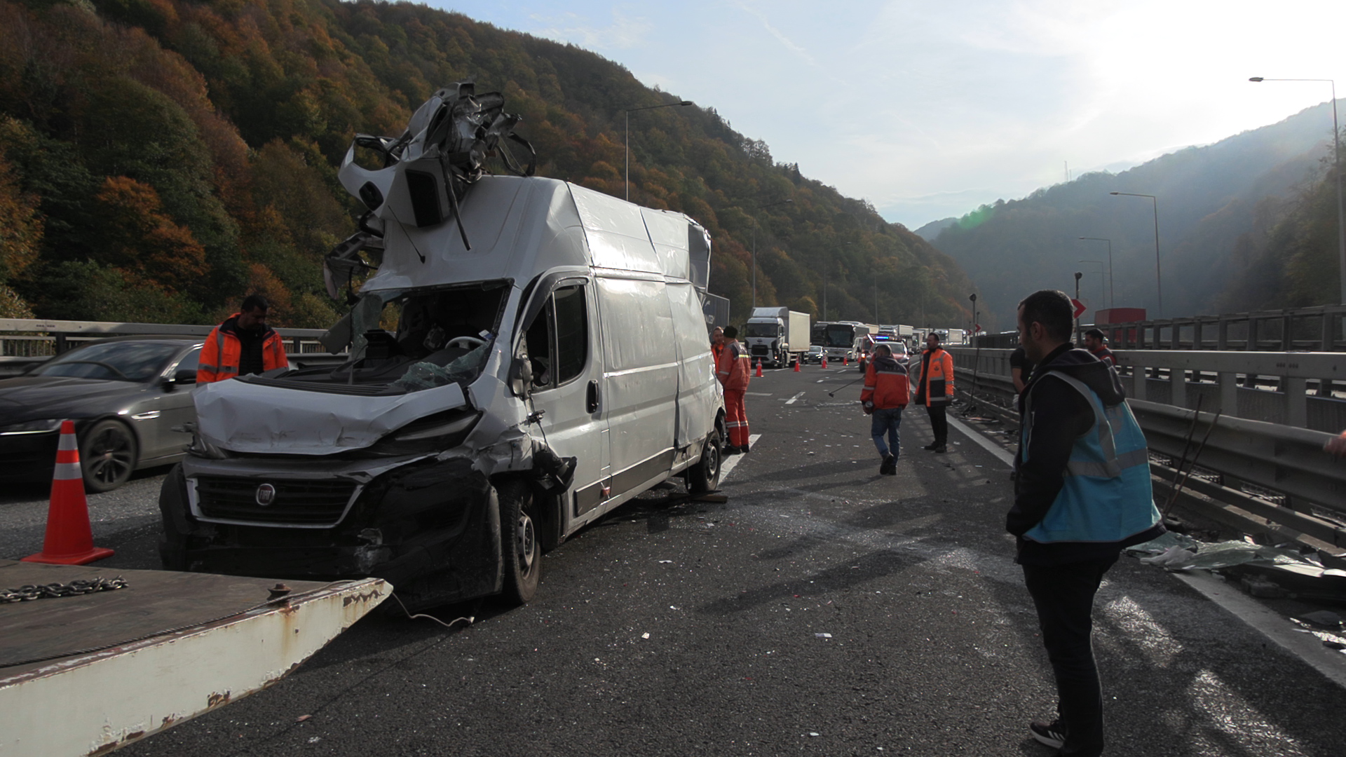 M I N I B U S O T O Y O L D A T I R I L E Y O L C U O T O B U S U N 1003175 297666