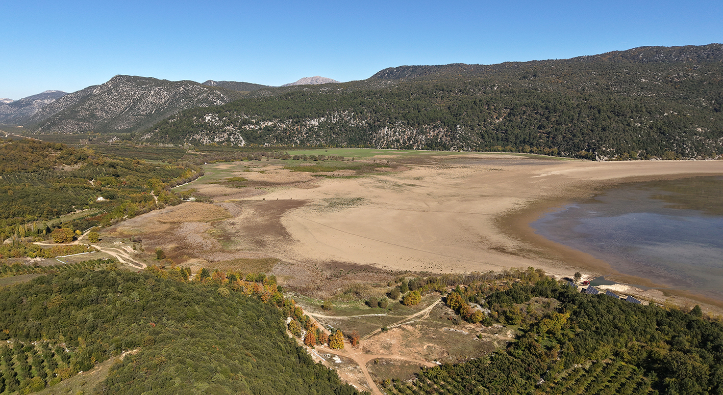 S U Y U 300 M E T R E C E K I L E N K O V A D A G O L U N U N 999410 296524