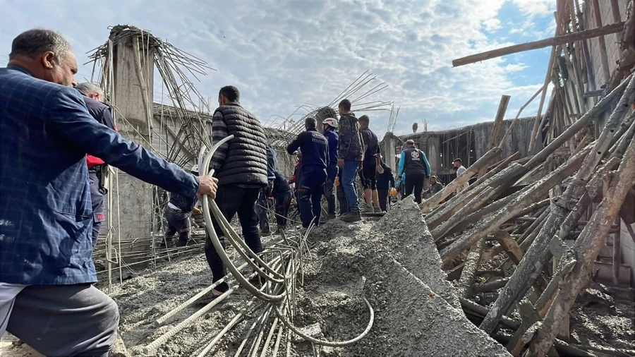 Sanliurfada Beton Dokumu Sirasinda Iduh