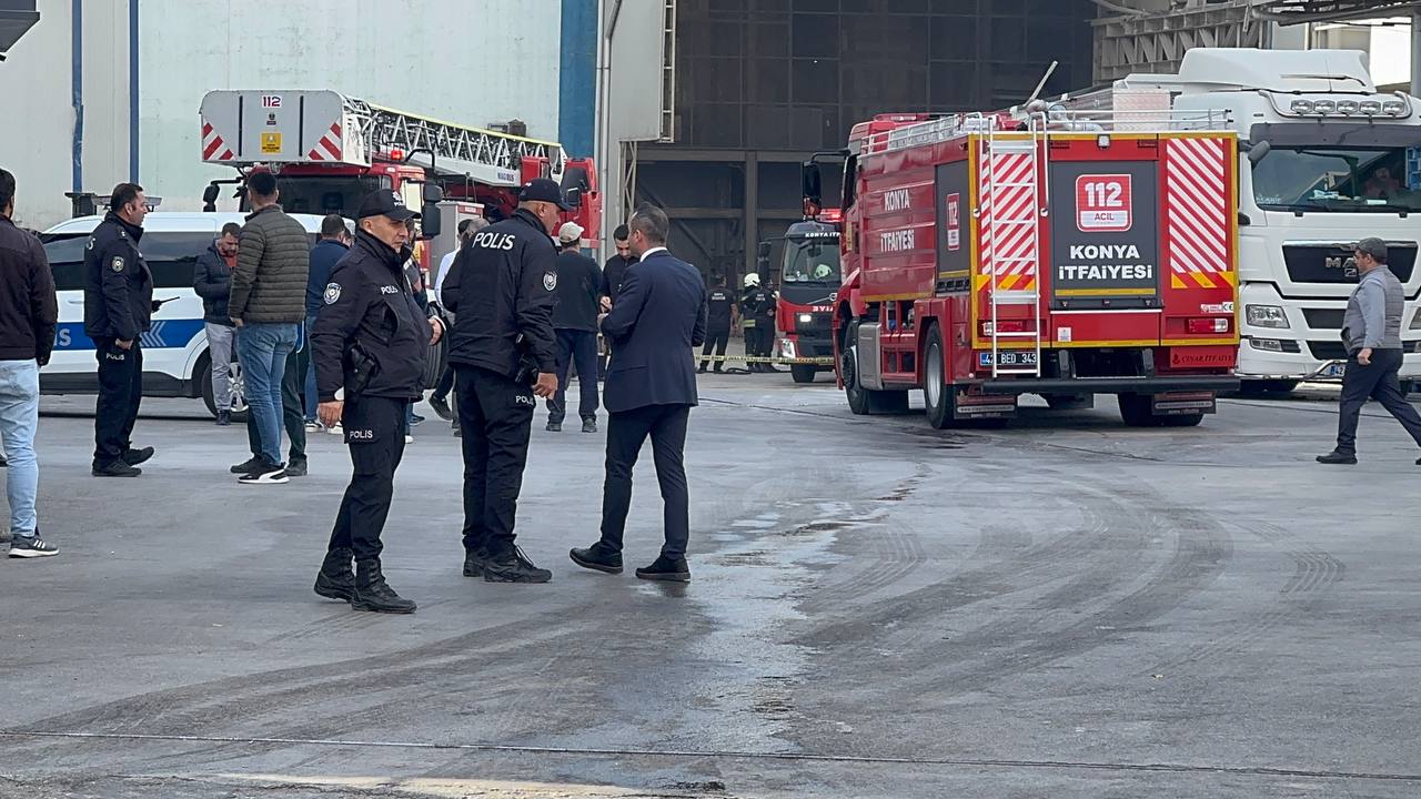 U N F A B R I K A S I N D A D O G A L G A Z P A T L A M A S I 1022655 303452