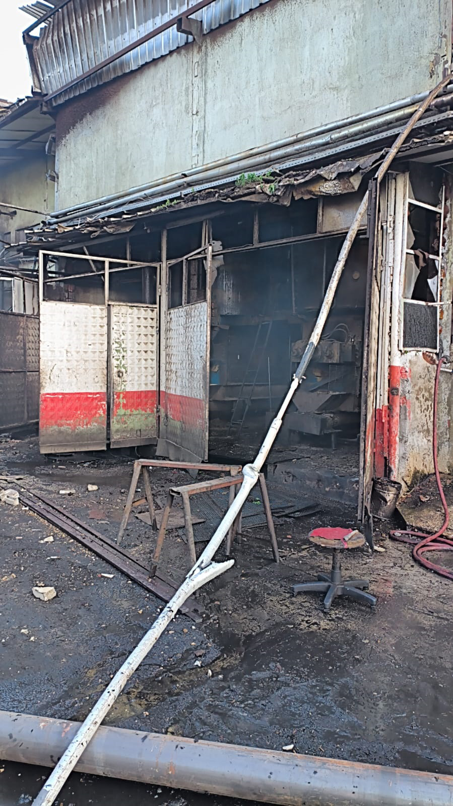 Y A G F A B R I K A S I N D A P A T L A M A 1 I A G I R 7 Y A 1012480 300386