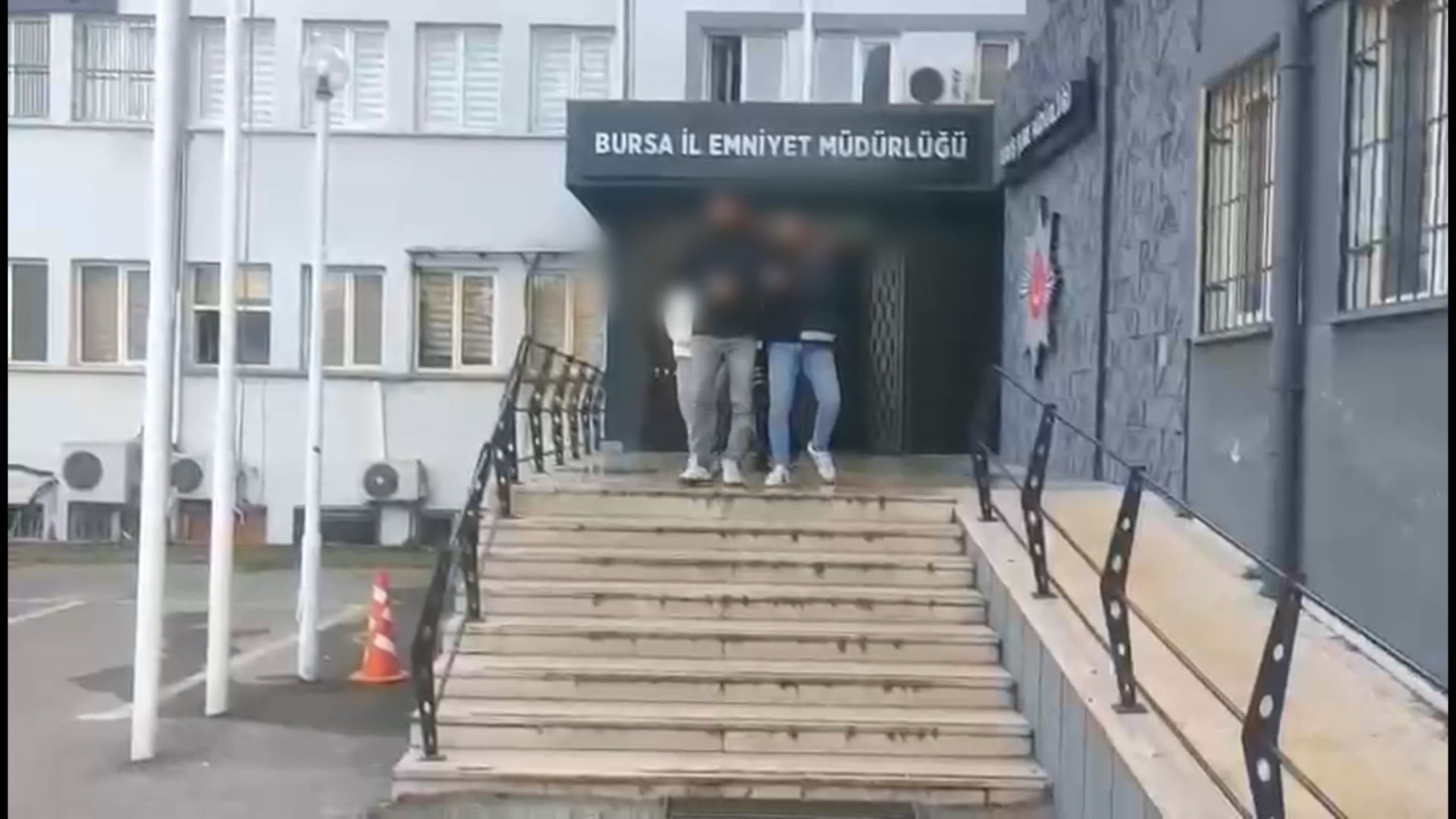 3 K I S I Y I A D L A R I N I N F E T O S O R U S T U R M A S I N A 1083655 321644