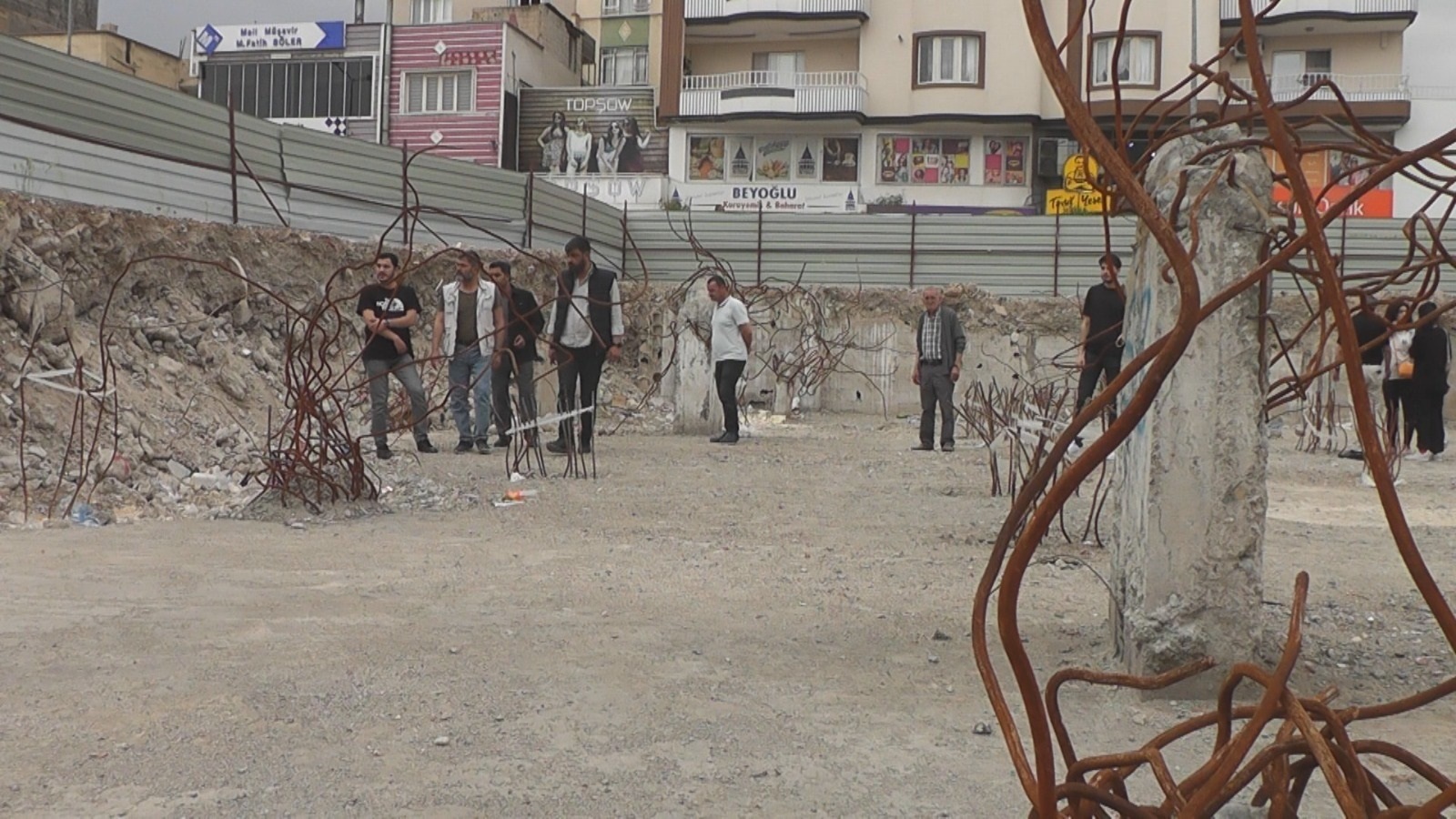 51 K I S I N I N O L D U G U F U R K A N A P A R T M A N I D A V A S 1084123 321775