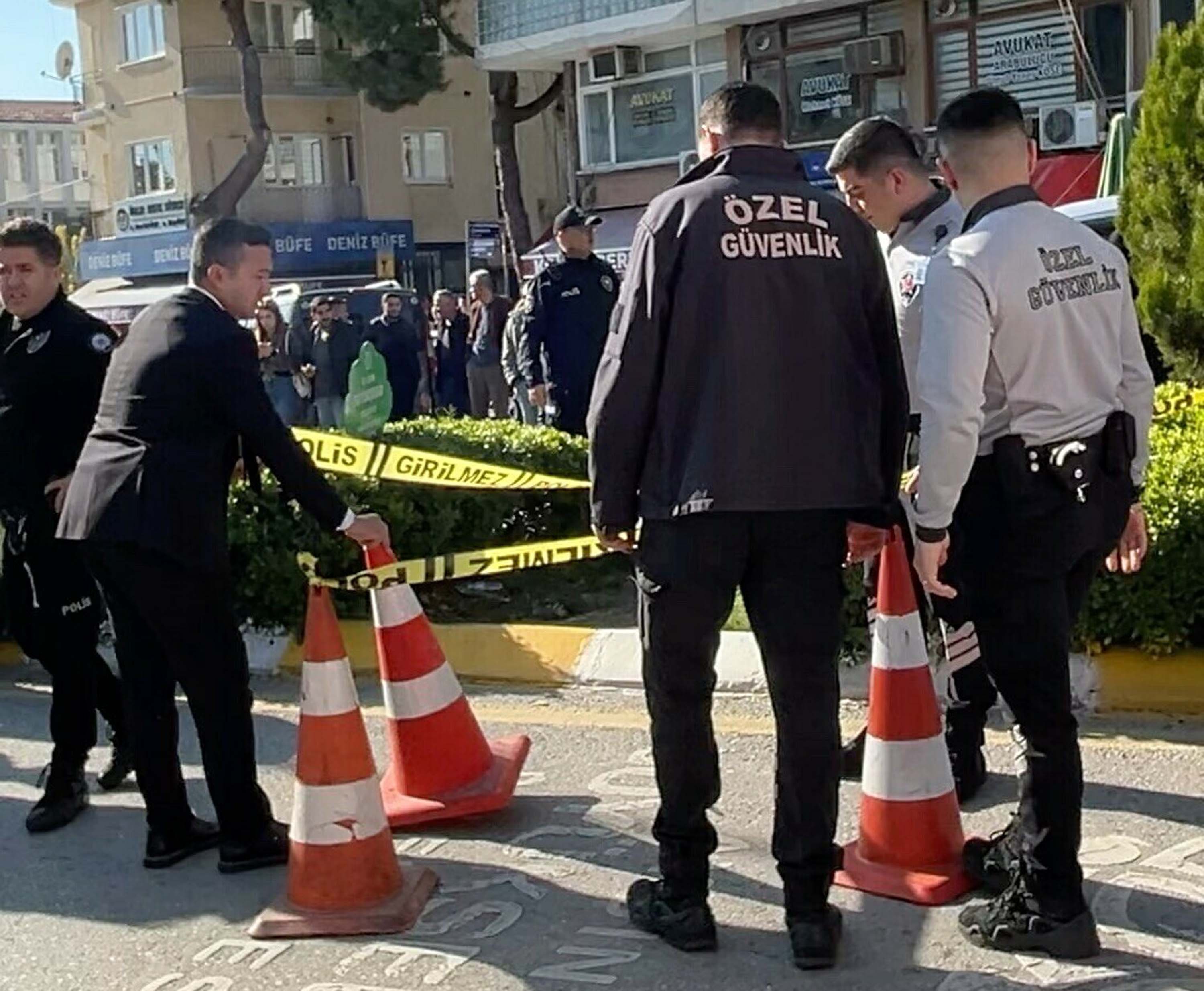 A D L I Y E O N U N D E B O S A N M A A S A M A S I N D A K I E S I N I 1053708 312644