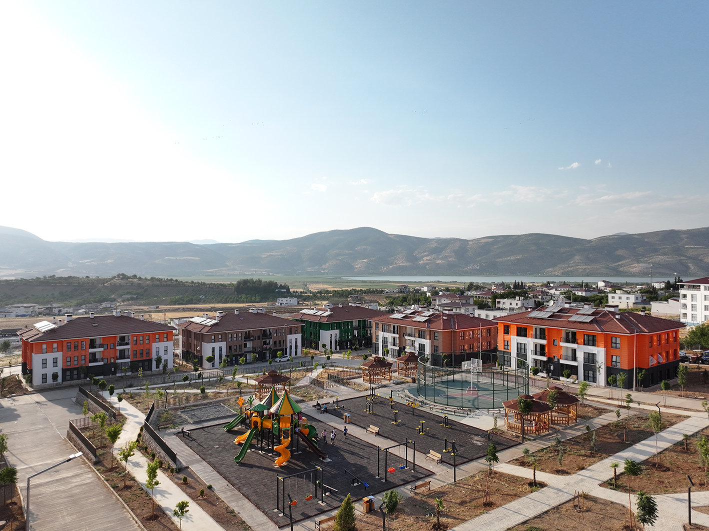 ‘ A S R I N I N S A S E F E R B E R L I G I S O N A E R I Y O R 1078251 319997