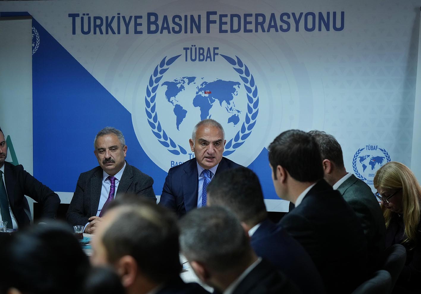 B A K A N E R S O Y Y U R T D I S I N A I H R A C E D I L E N D I 1045458 310235