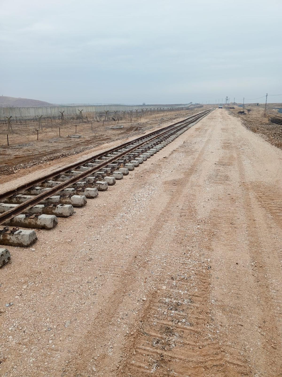 B A K A N U R A L O G L U S U R I Y E S I N I R I N D A K I D E M I R 1053489 312571