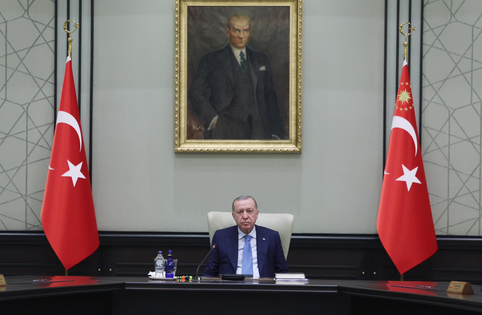 C U M H U R B A S K A N L I G I K A B I N E S I T O P L A N D I 1042291 309270