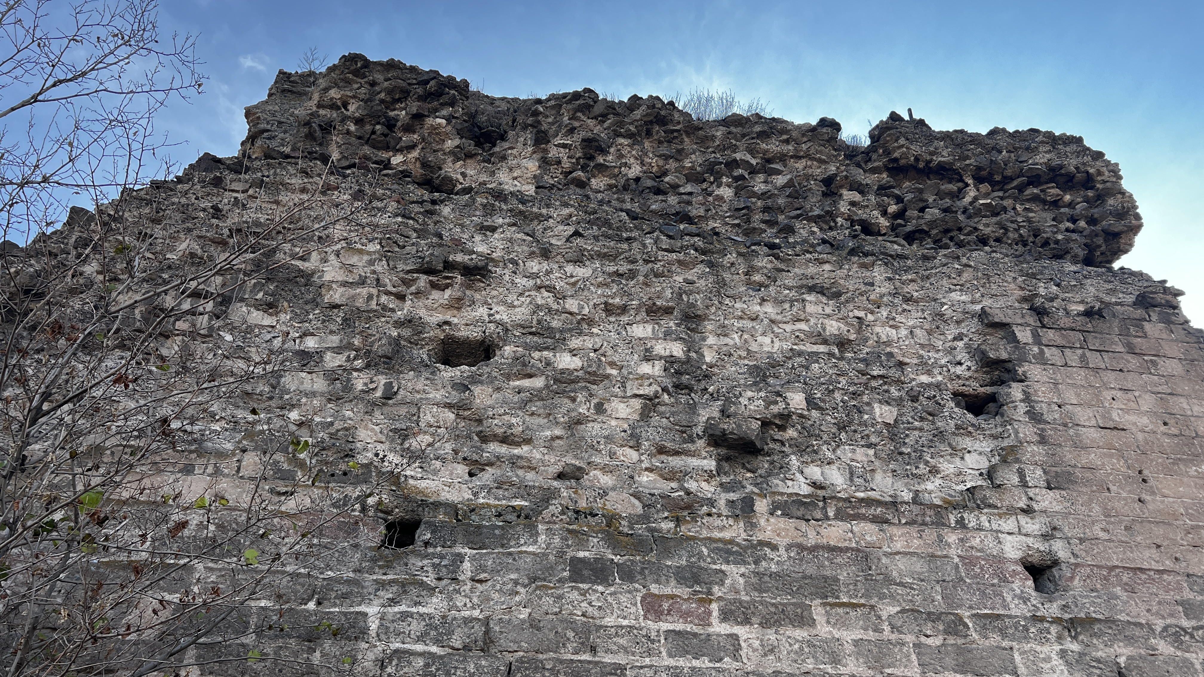 D U N Y A N I N E N E S K I H A S T A N E S I O L D U G U D E G E R L 1053315 312520