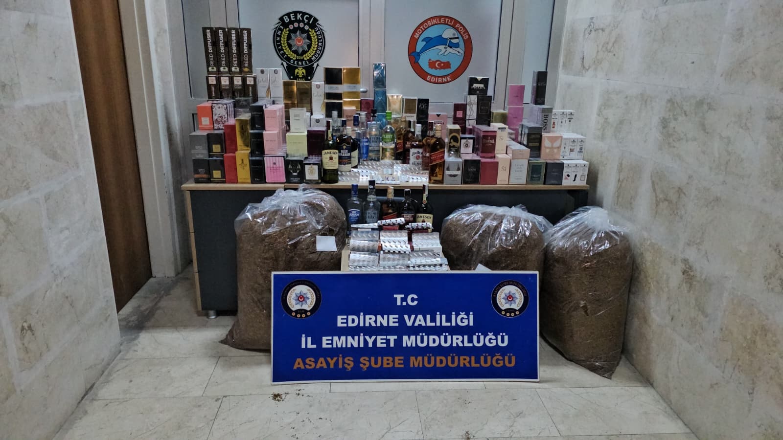 E D I R N E’ D E B I R D E P O D A S E N T E T I K E C Z A V E K A 1087040 322657