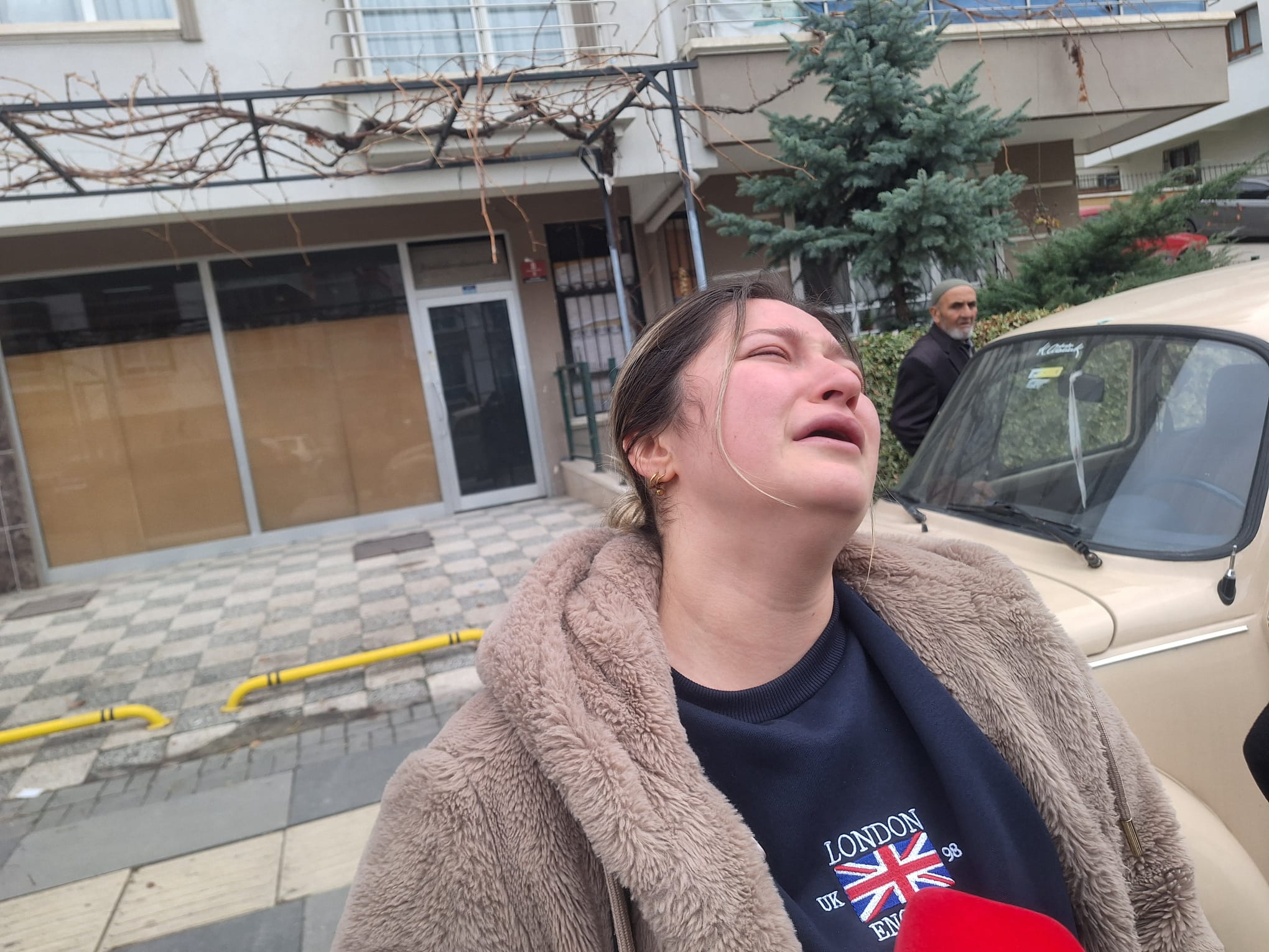 E S K I S E V G I L I S I N I N B I C A K L A D I G I G U L H A N I N 1054822 313021