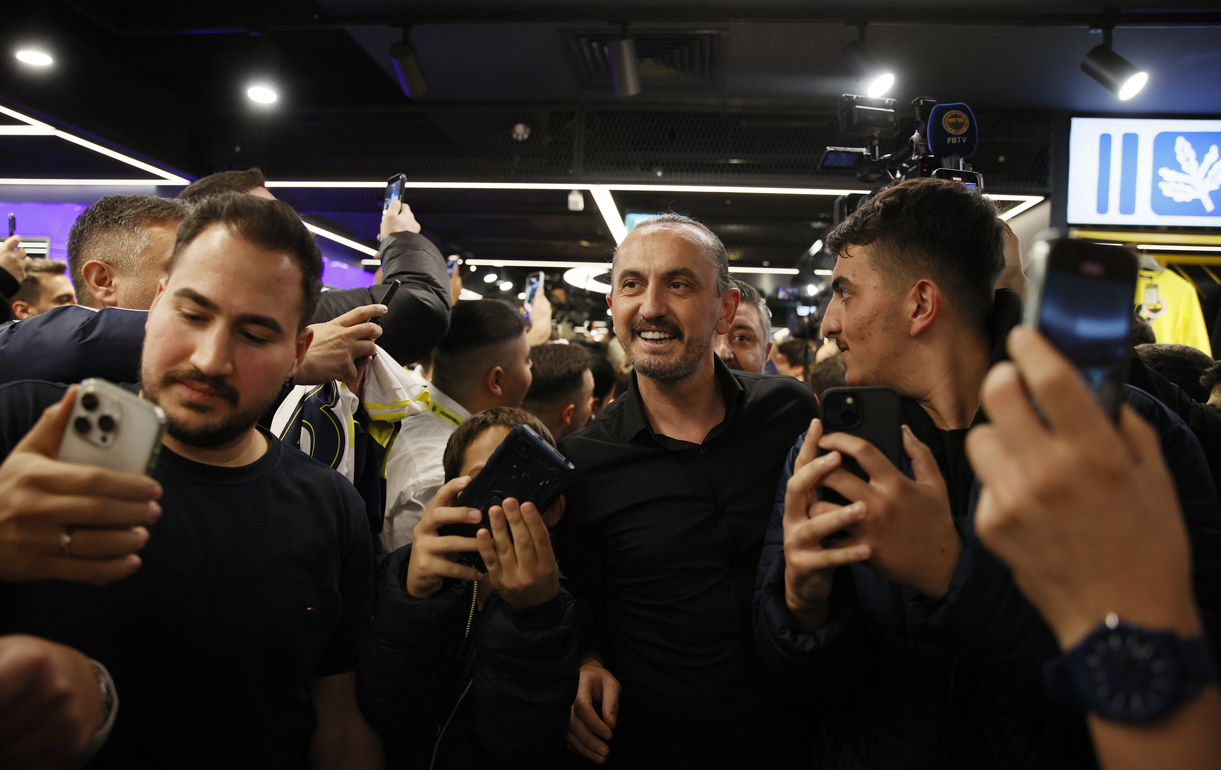 F E N E R B A H C E’ N I N E F S A N E F U T B O L C U L A R I D E R B I 1041127 308933