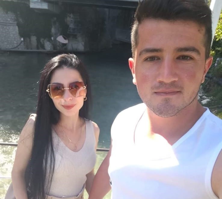 G U L H A N A L T I N L A R I I C I N O L D U R U L M U S U S T K O 1073957 318656