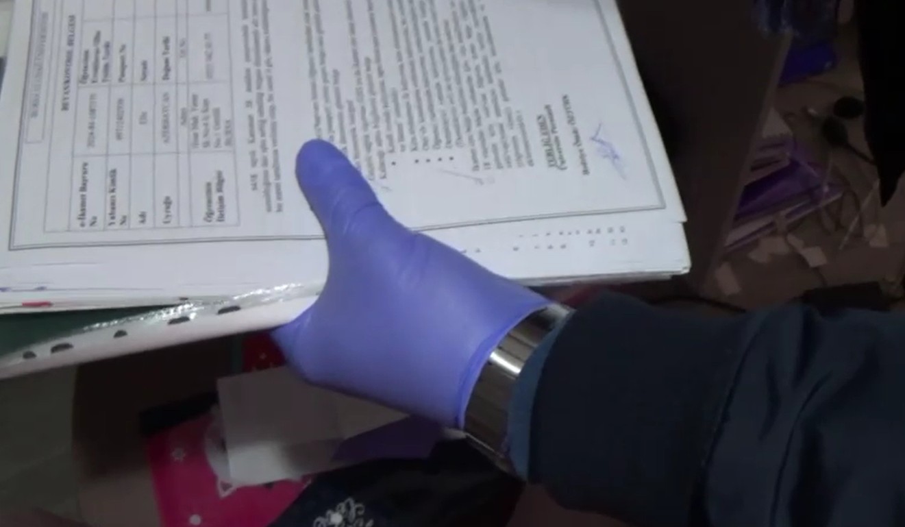 H U K U K F A K U L T E S I O G R E N C I S I 50’ D E N F A Z L A 1059701 314493