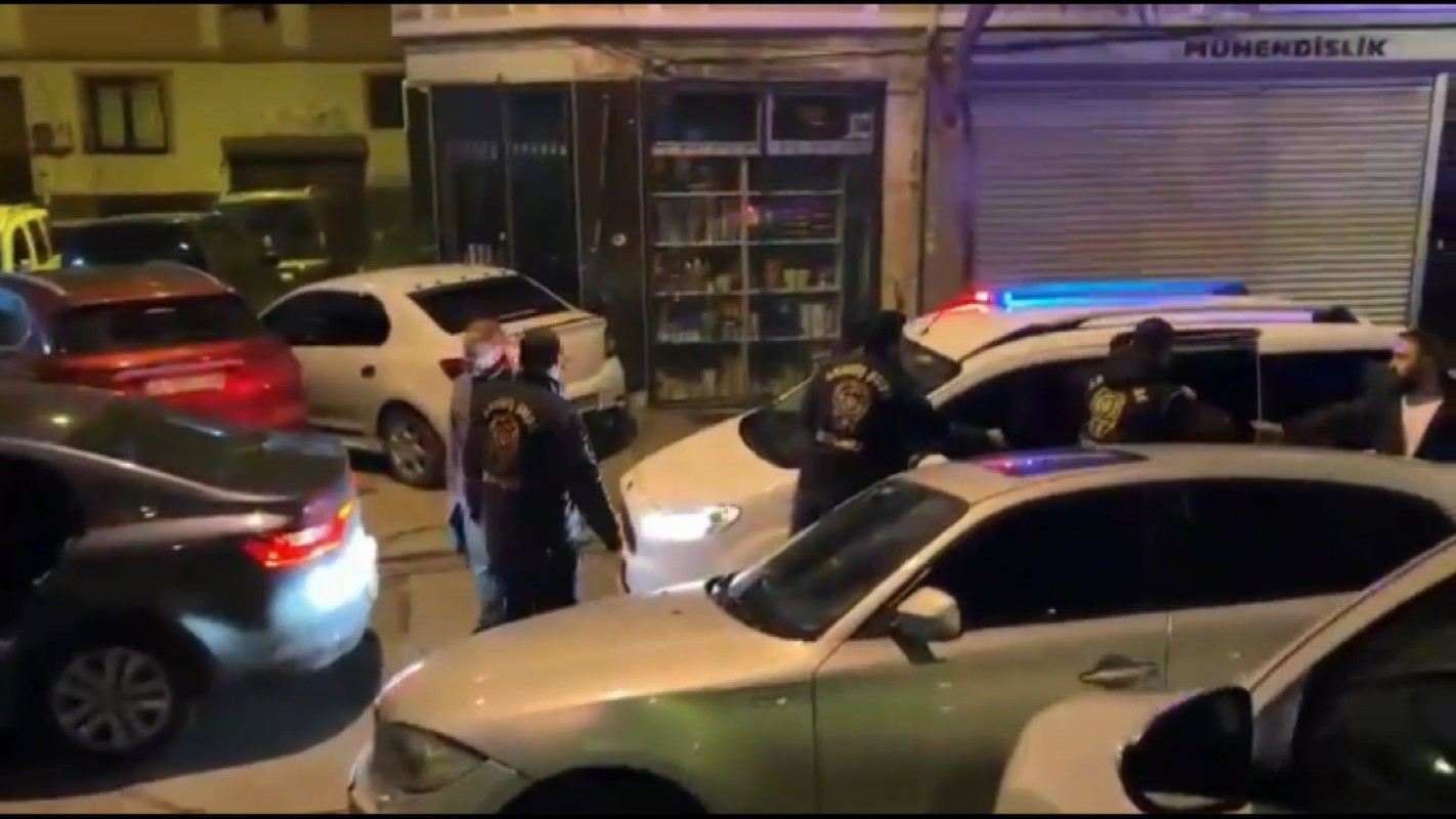 I S T A N B U L 58 Y I L H A P I S C E Z A S I N E D E N I Y L E 1055116 313115