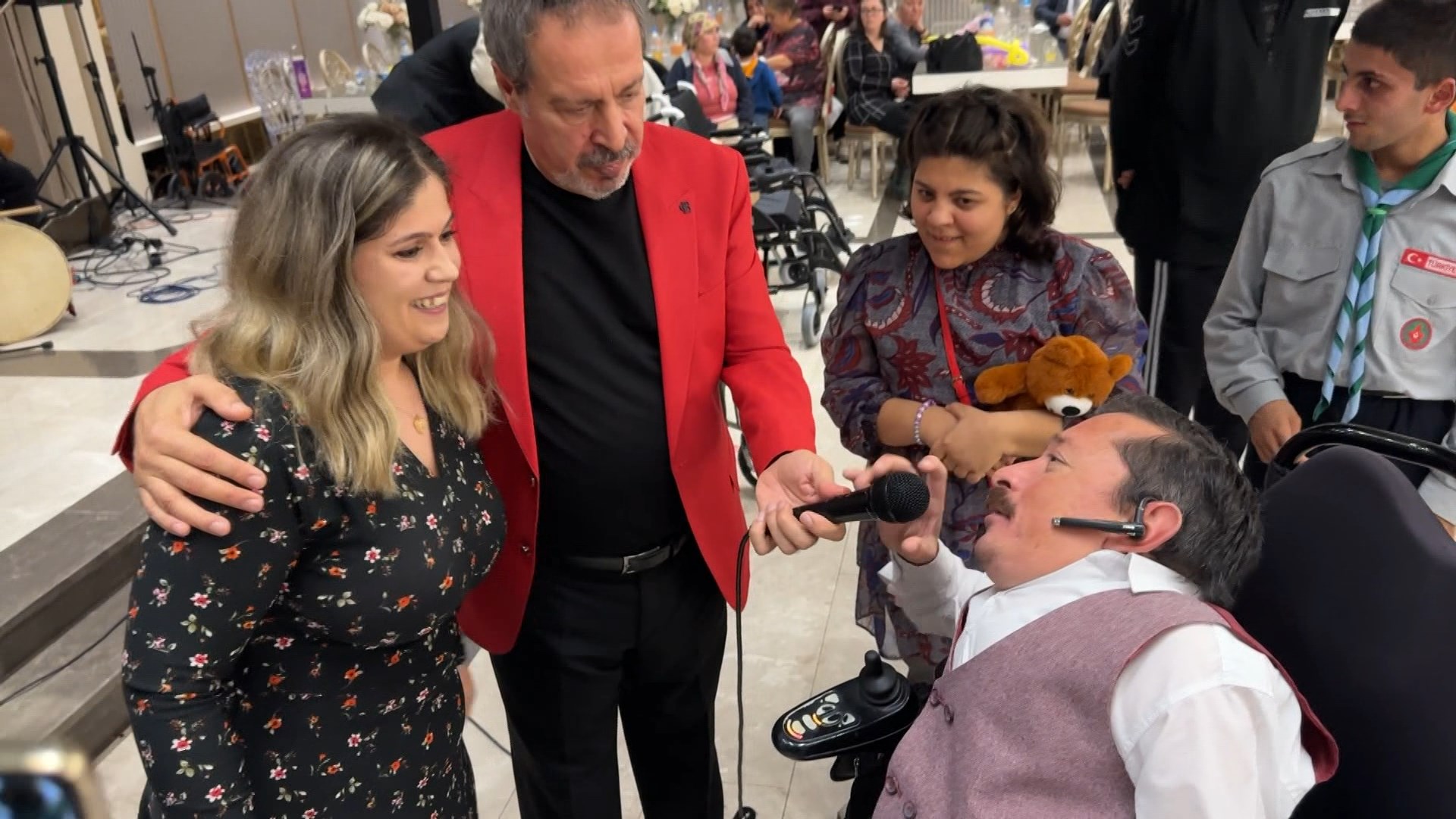 I S T A N B U L A I L E L E R I K A R S I C I K M I S T I E V L I 1044392 309936