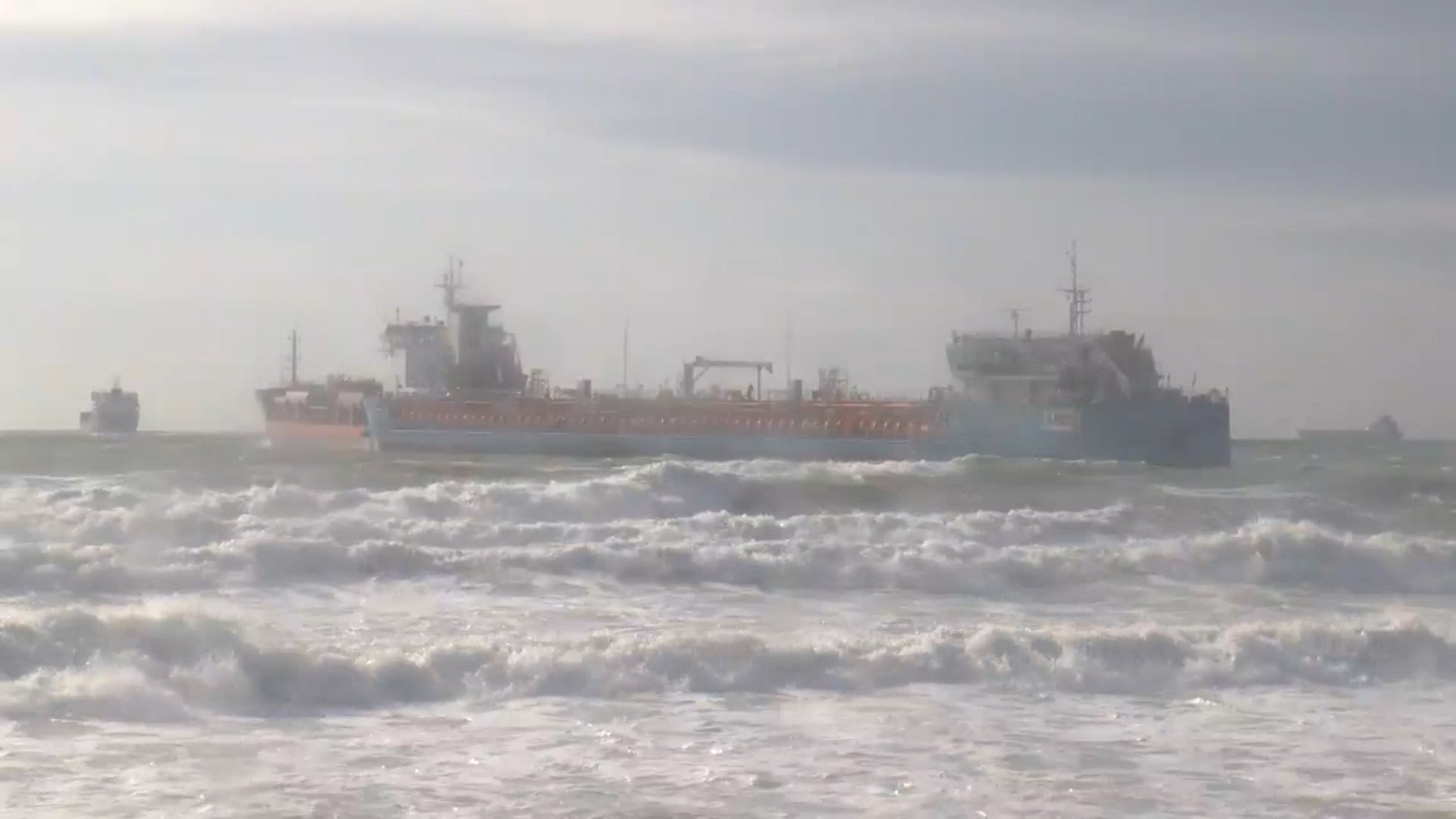 I S T A N B U L B A K I R K O Y A C I K L A R I N D A A C I K L A R I 1088399 322902