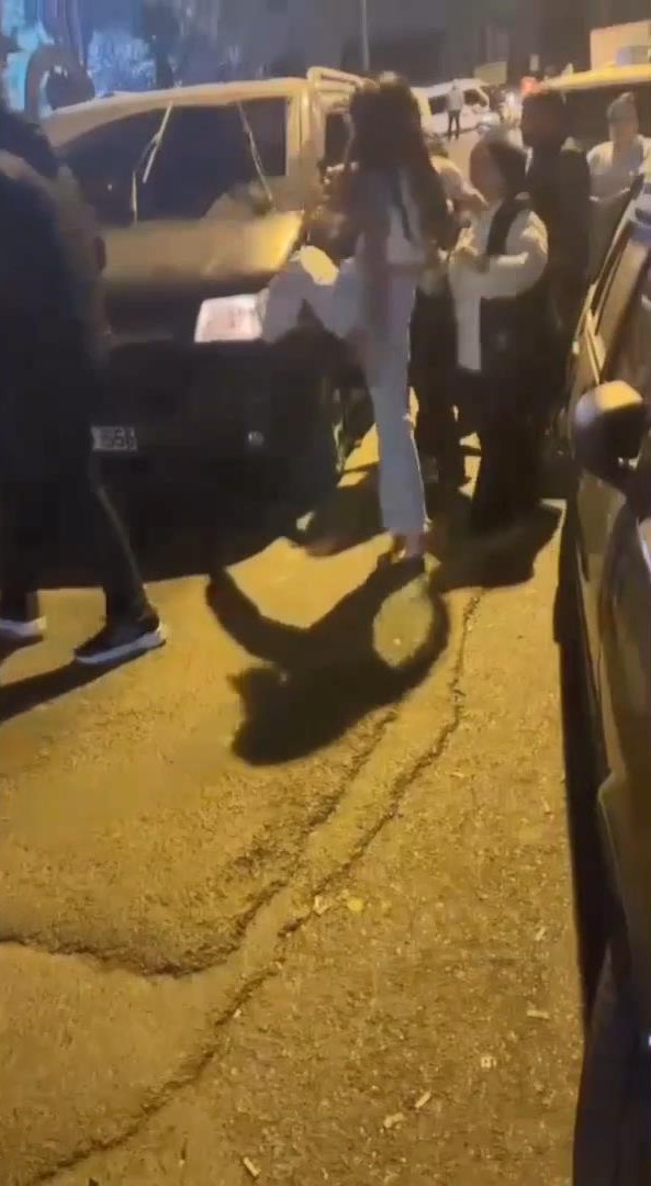 I S T A N B U L G A Z I O S M A N P A S A’ D A K A D I N A S I D D E 1073089 318405