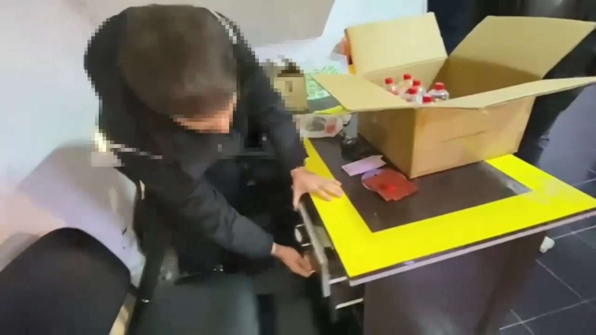 I S T A N B U L I S T A N B U L V E A N T A L Y A D A 16 T O N 1077431 319717